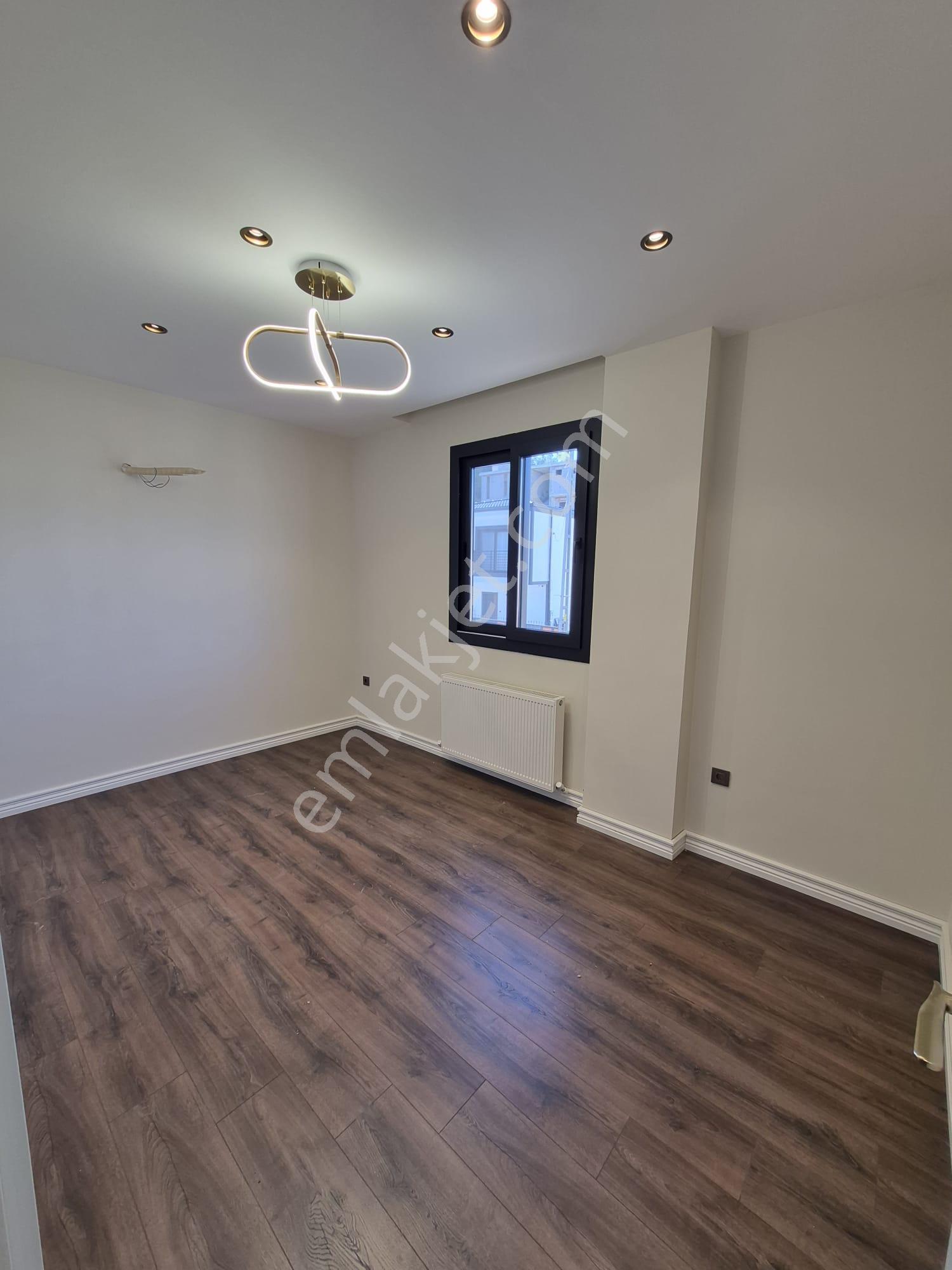 4+1 Çınarlı Tripleks Sıfır Villa 3balkon Havuz 200m2 Otopark 300m Arsa Teras G.oda 2banyo Barbekü - Görsel 3