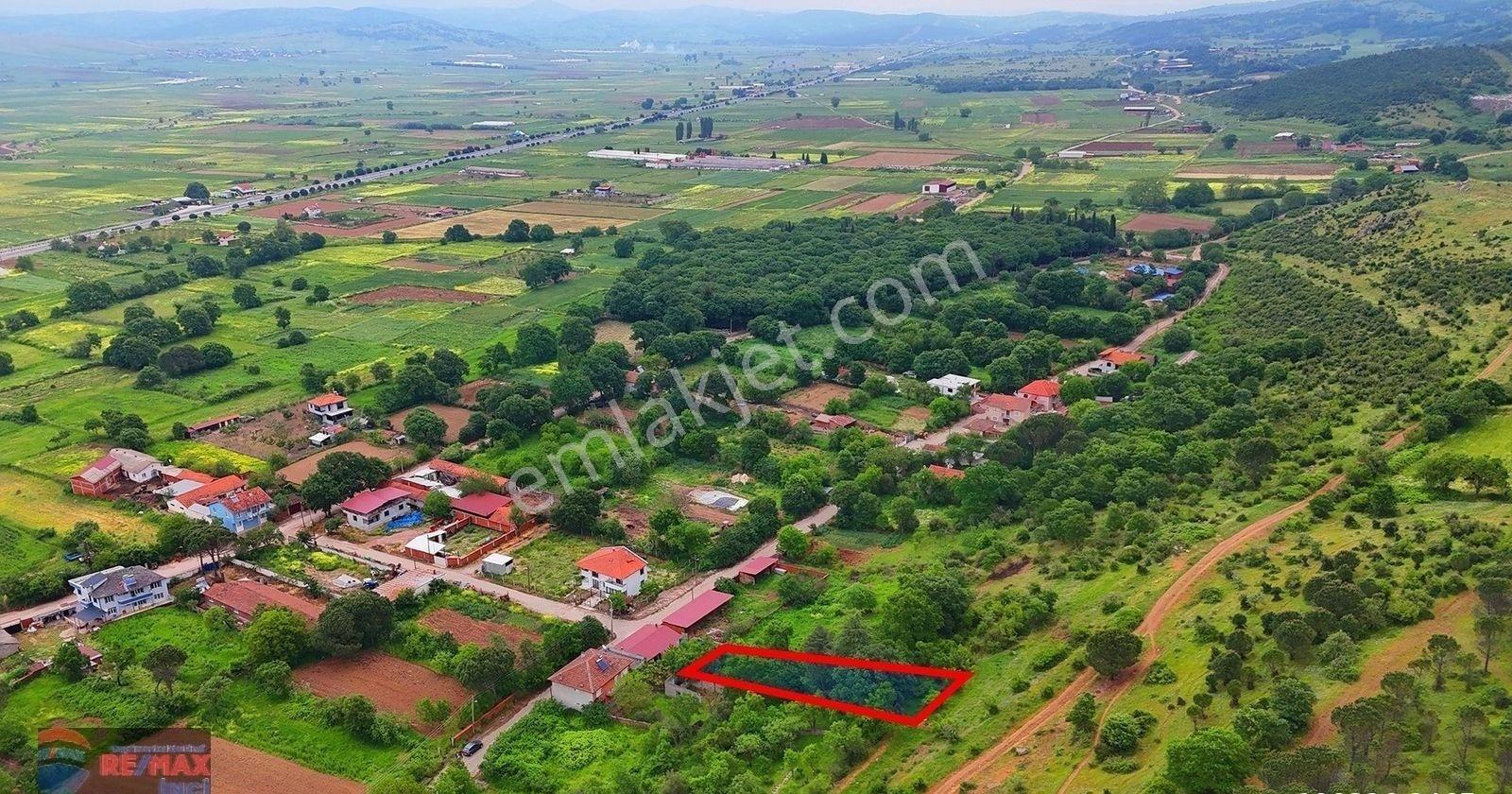 Re/max İnci'den Gökçeyazı'da 685 M2 Satılık Bahçe Nitelikli Arsa - Görsel 5