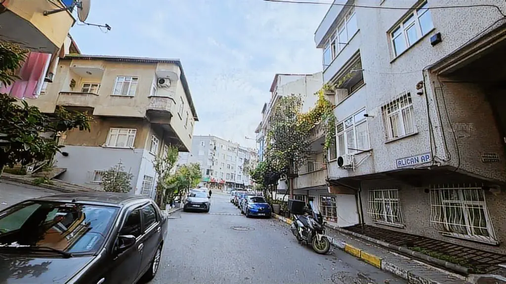 Başarı Hastanesi Karşı Sokağında 2+1, 1. Kat Bakımlı Daire