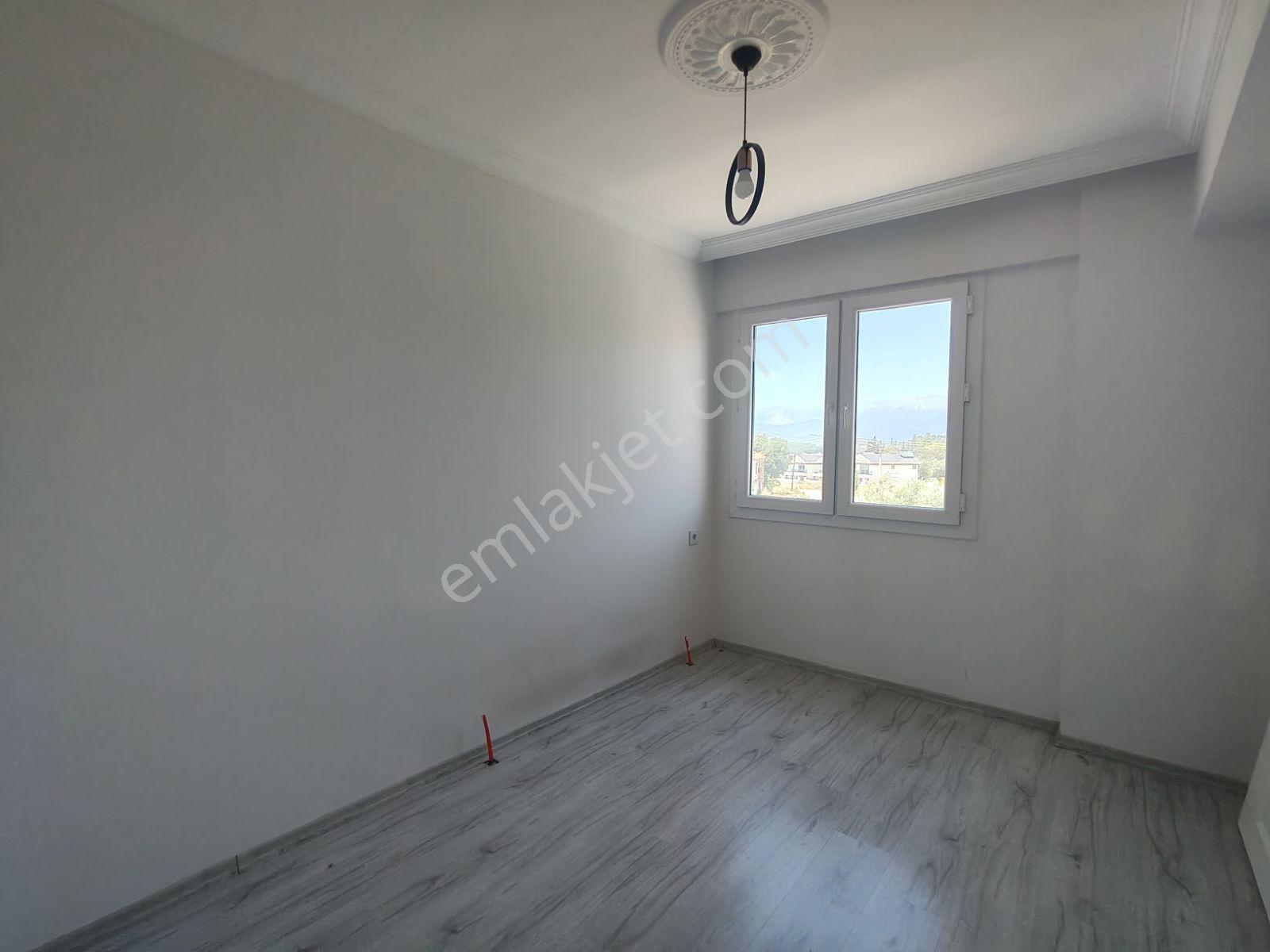 Seydikemer Gerişburnu Sanayi Bölgesinde Kiralık Çatı Dubleks - Görsel 6