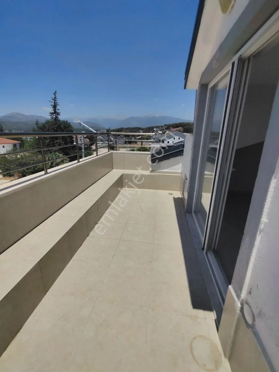 Seydikemer Gerişburnu Sanayi Bölgesinde Kiralık Çatı Dubleks - Görsel 22