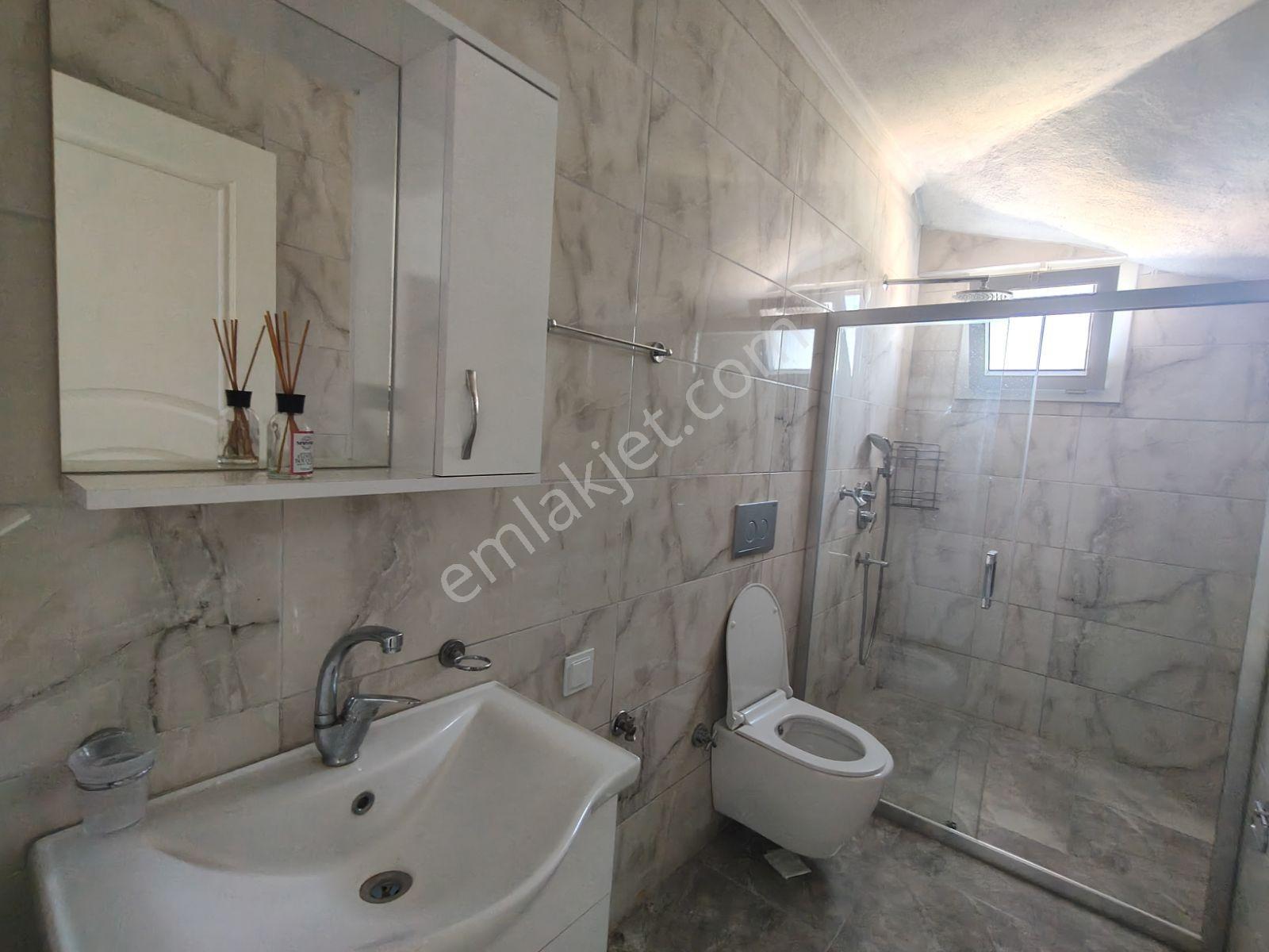 Seydikemer Gerişburnu Sanayi Bölgesinde Kiralık Çatı Dubleks - Görsel 12