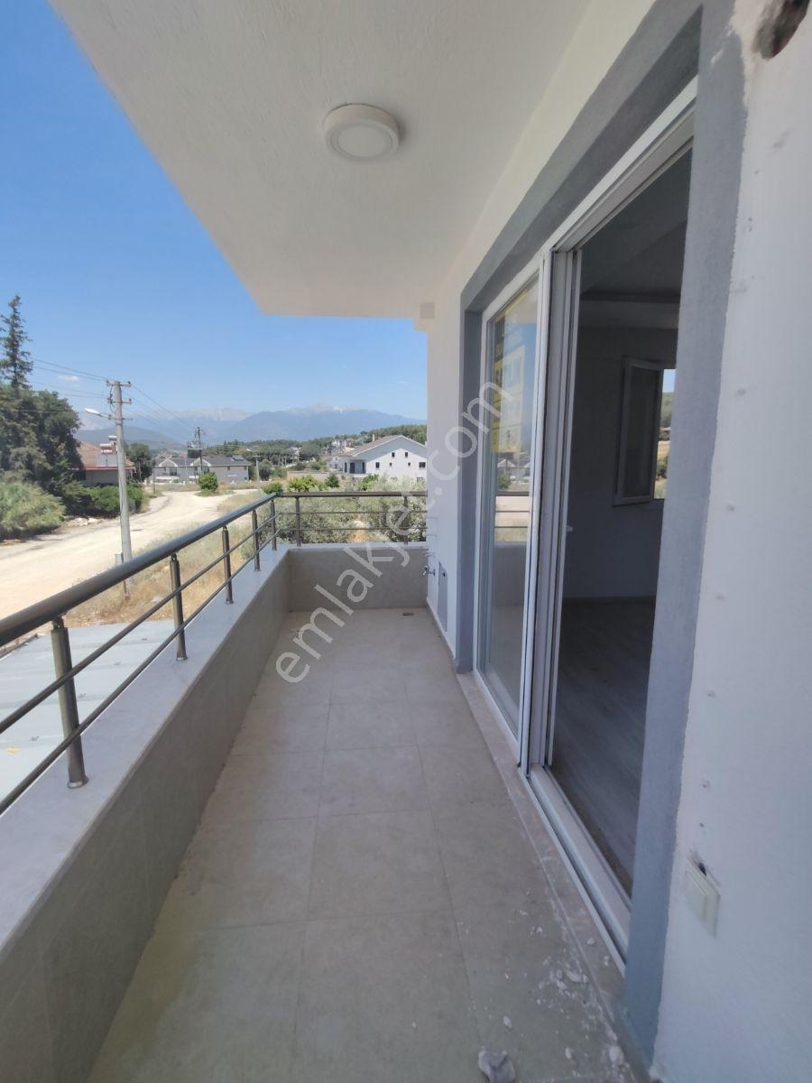 Seydikemer Gerişburnu Sanayi Bölgesinde Kiralık Çatı Dubleks - Görsel 13