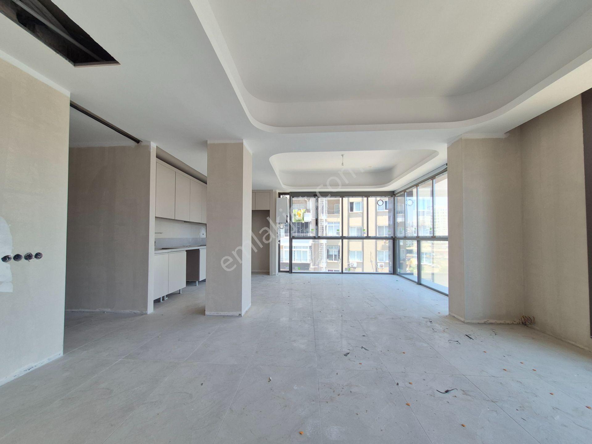 Üstünkent'ten Modern Tasarımı İle Hayran Bırakan Ferah 3+1 Daire - Görsel 12