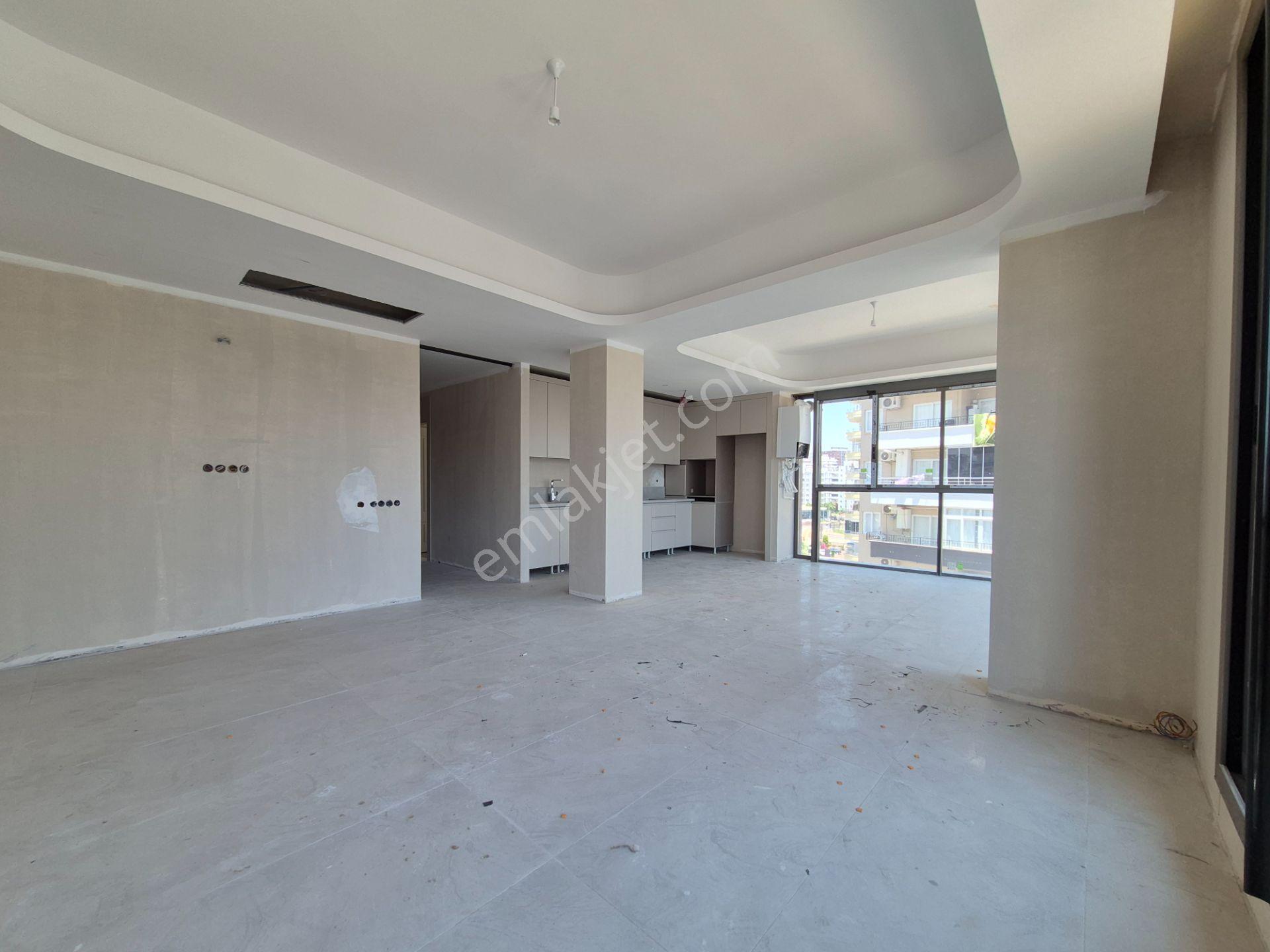 Üstünkent'ten Modern Tasarımı İle Hayran Bırakan Ferah 3+1 Daire - Görsel 13