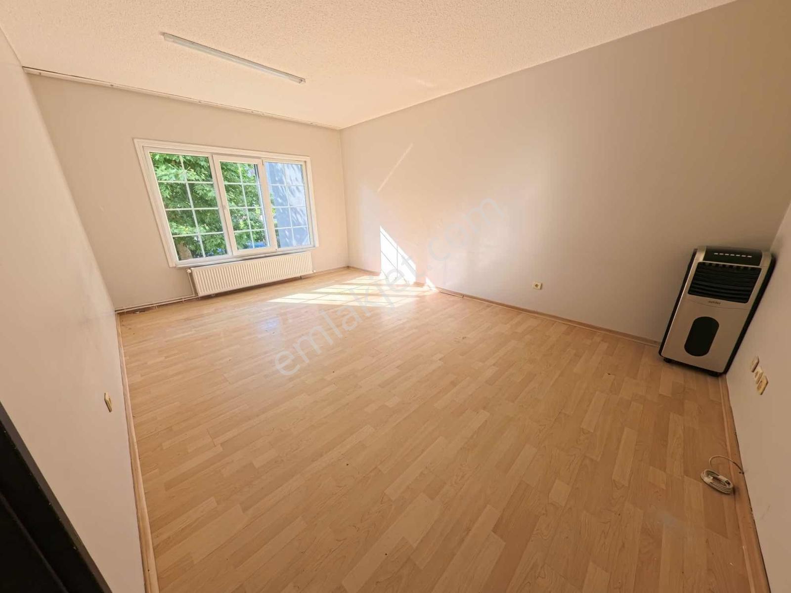Yenikent Mahallesinde Lodos Sitesi Kiralık 3+1 Daire - Görsel 5