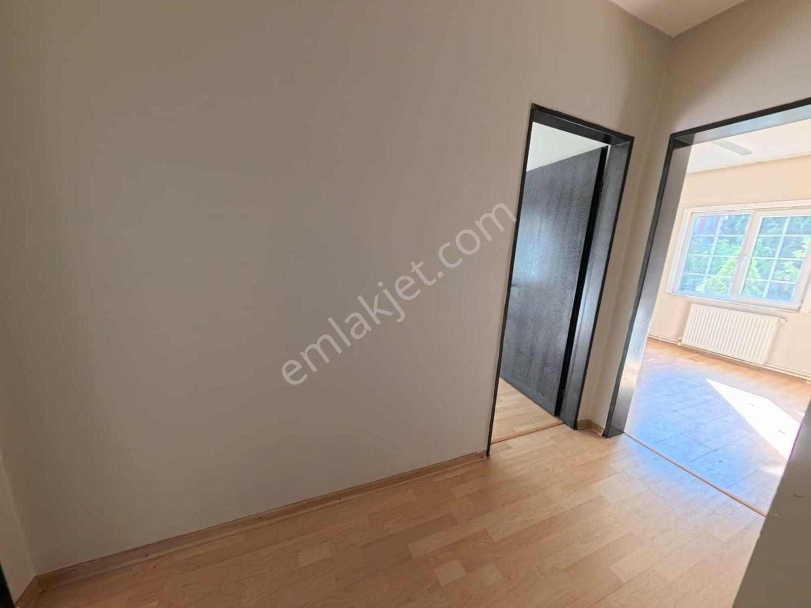 Yenikent Mahallesinde Lodos Sitesi Kiralık 3+1 Daire - Görsel 3