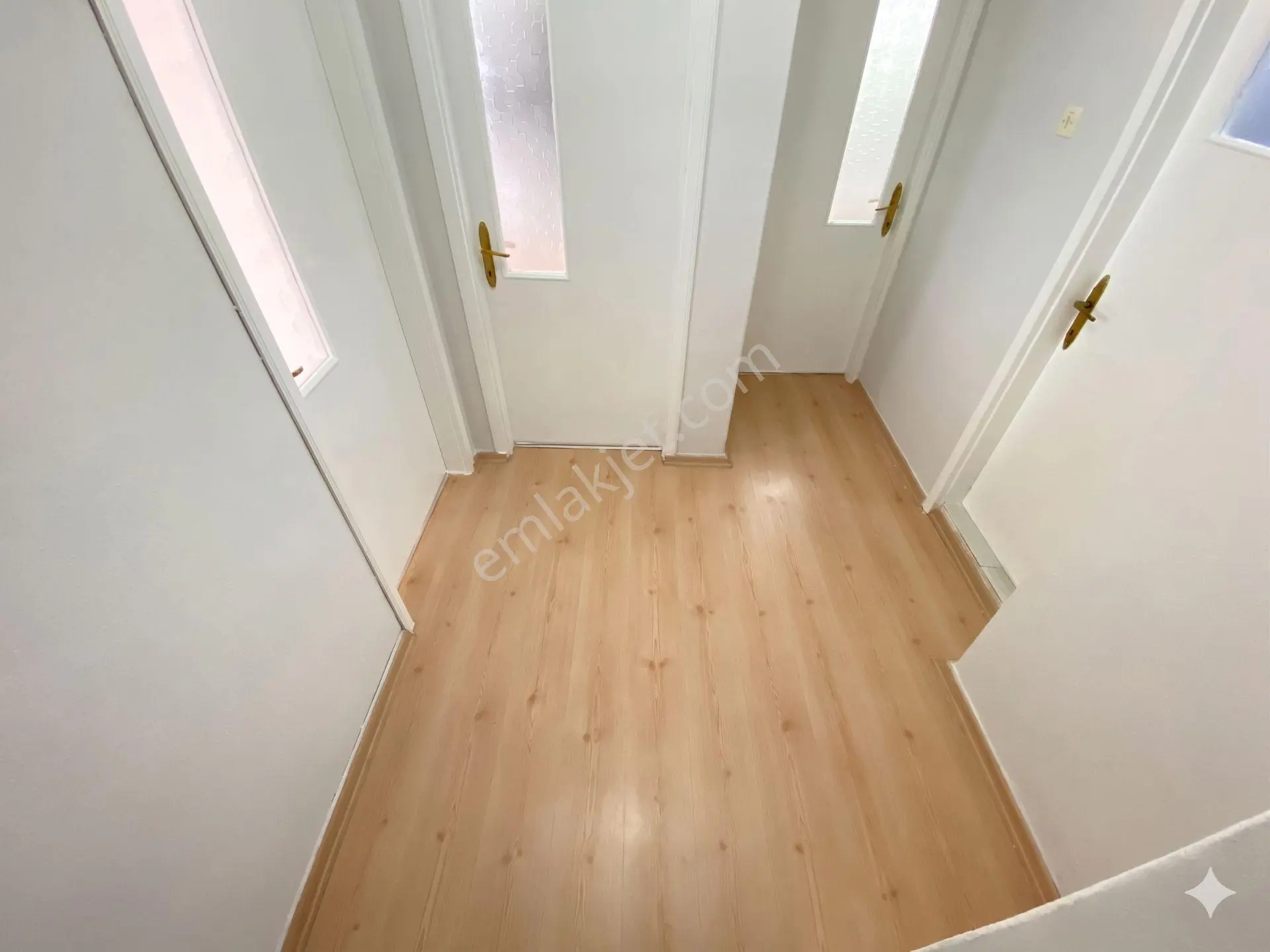 Aktif'ten Akçay'da Satılık Ön Cephe Arakat Full Yapılı Harika Konumlu 2+1 Daire - Görsel 13