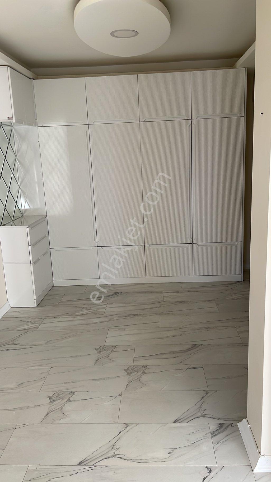 Kervansaray Üstü Lüks Yapılı Ara Daire - Görsel 18