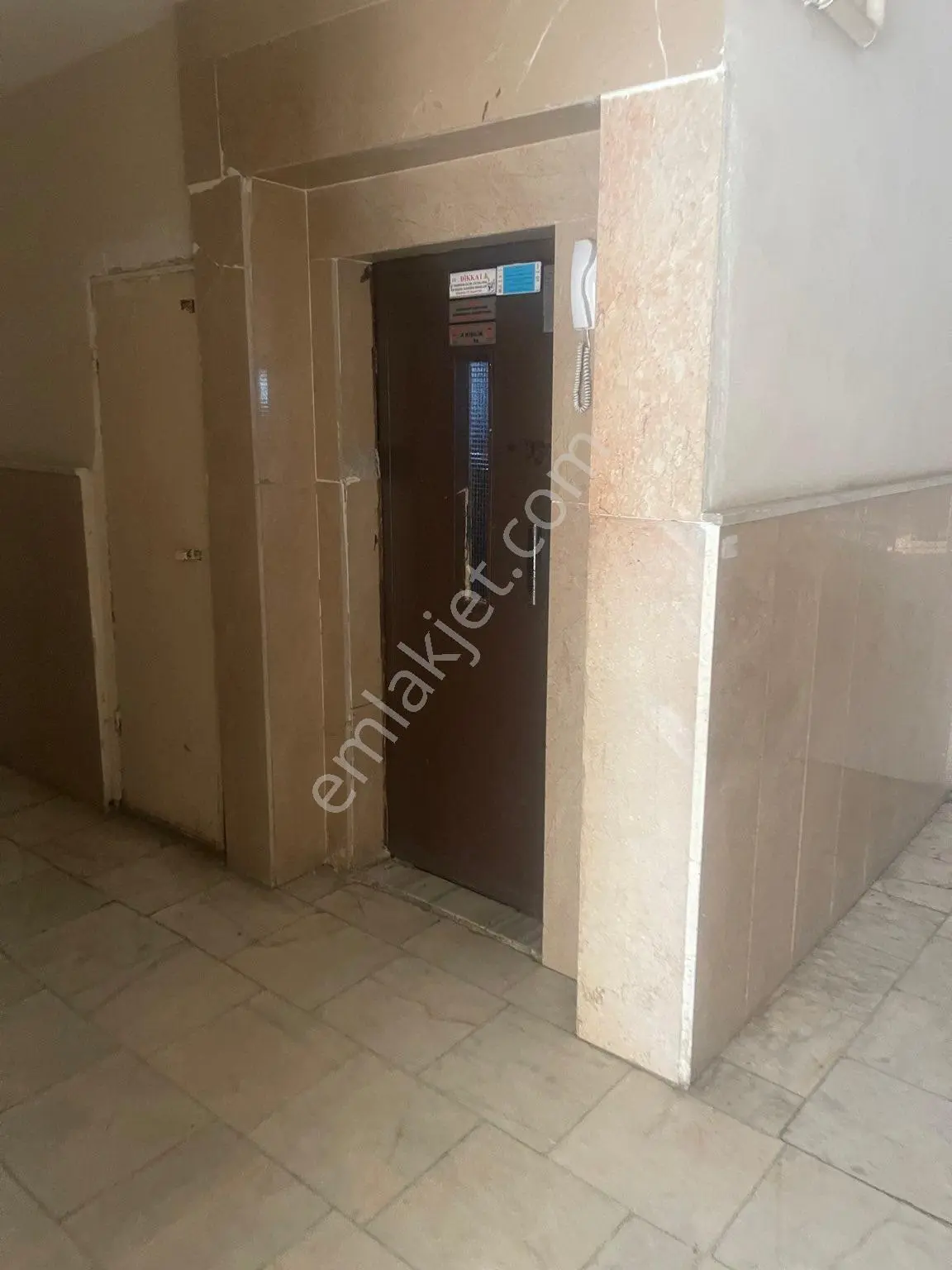 Kervansaray Üstü Lüks Yapılı Ara Daire - Görsel 3