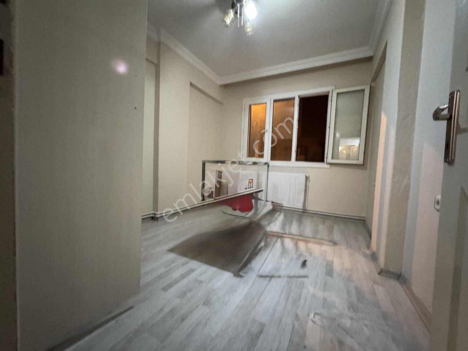 Buca Otokent Yakını Kiralık Doğalgazlı 2+1 Köşe Daire - Görsel 7