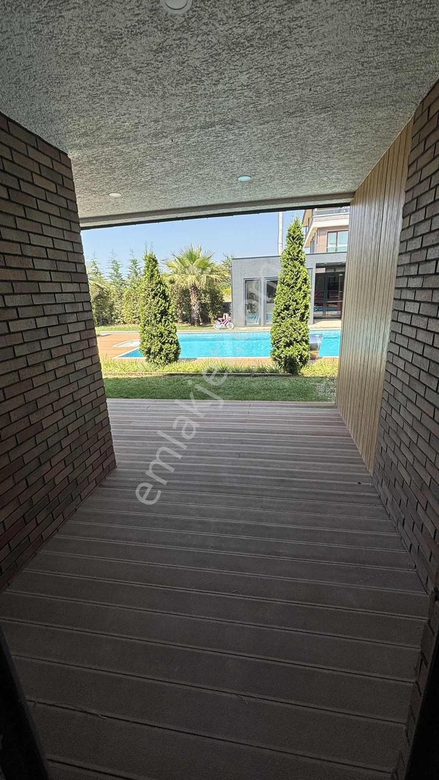 Yalova Kadıköyde Havuzlu Butik Site İçerisinde Lüks 4+1 Villa - Görsel 14