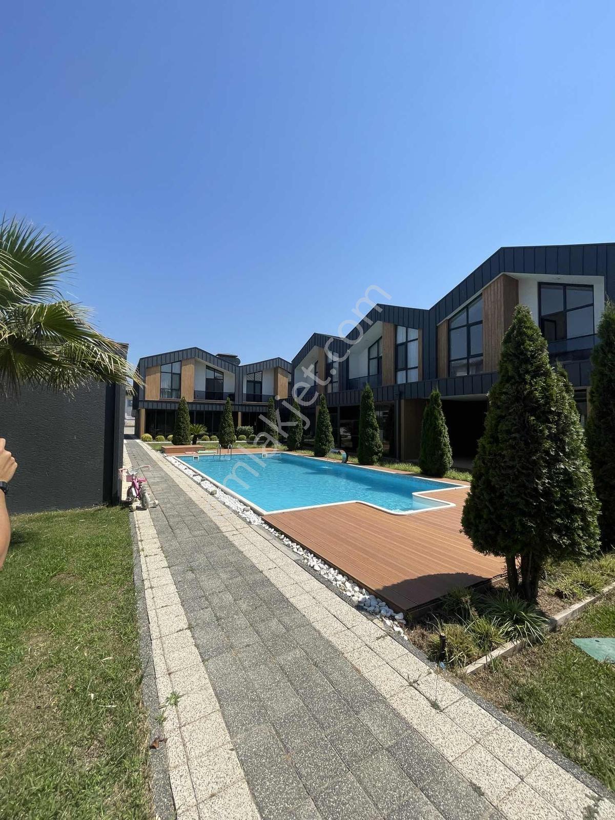 Yalova Kadıköyde Havuzlu Butik Site İçerisinde Lüks 4+1 Villa - Görsel 8