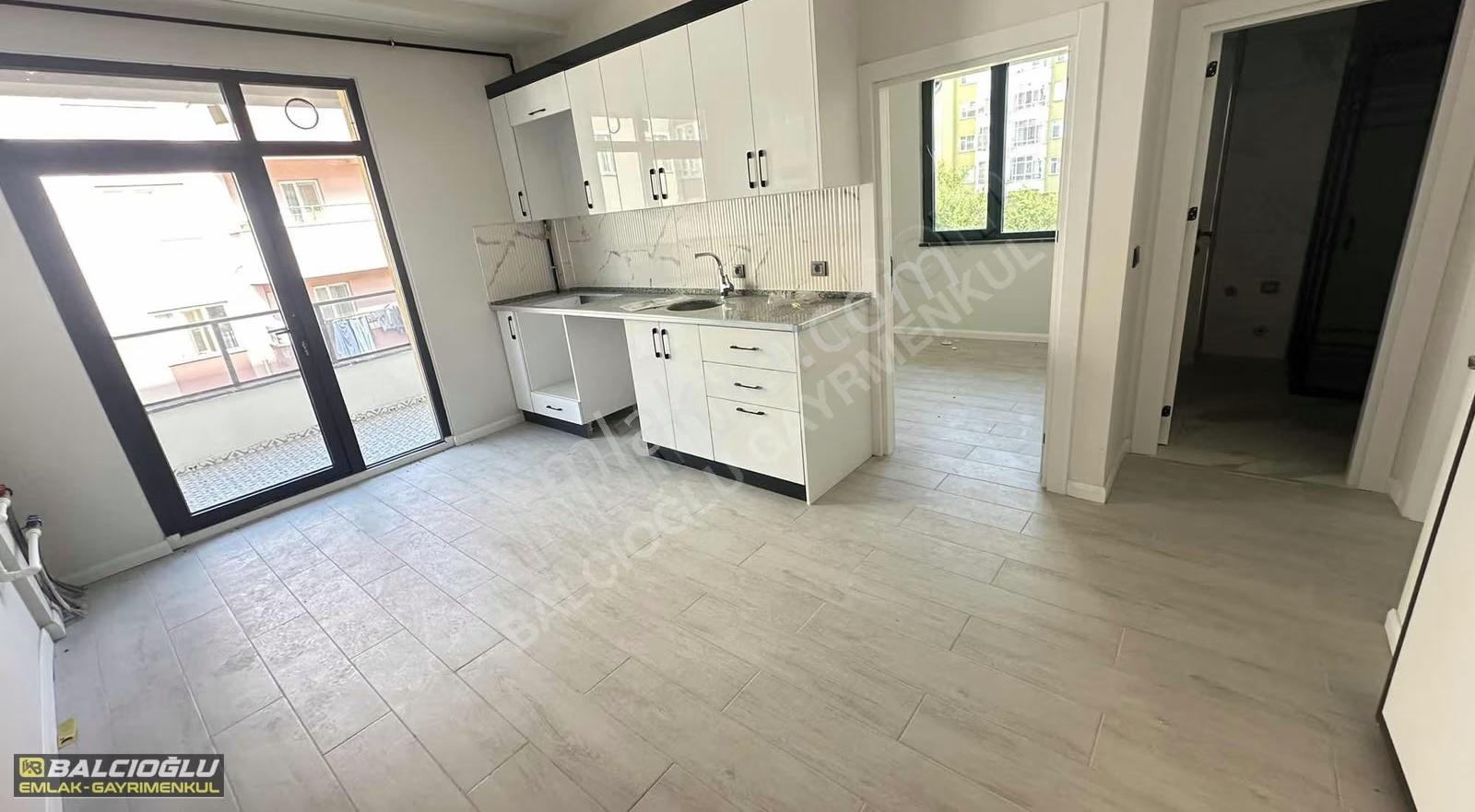 Balcıoğlu Emlaktan Alaylar 2 Mah Garajlı 1+1 Satılık Daire
