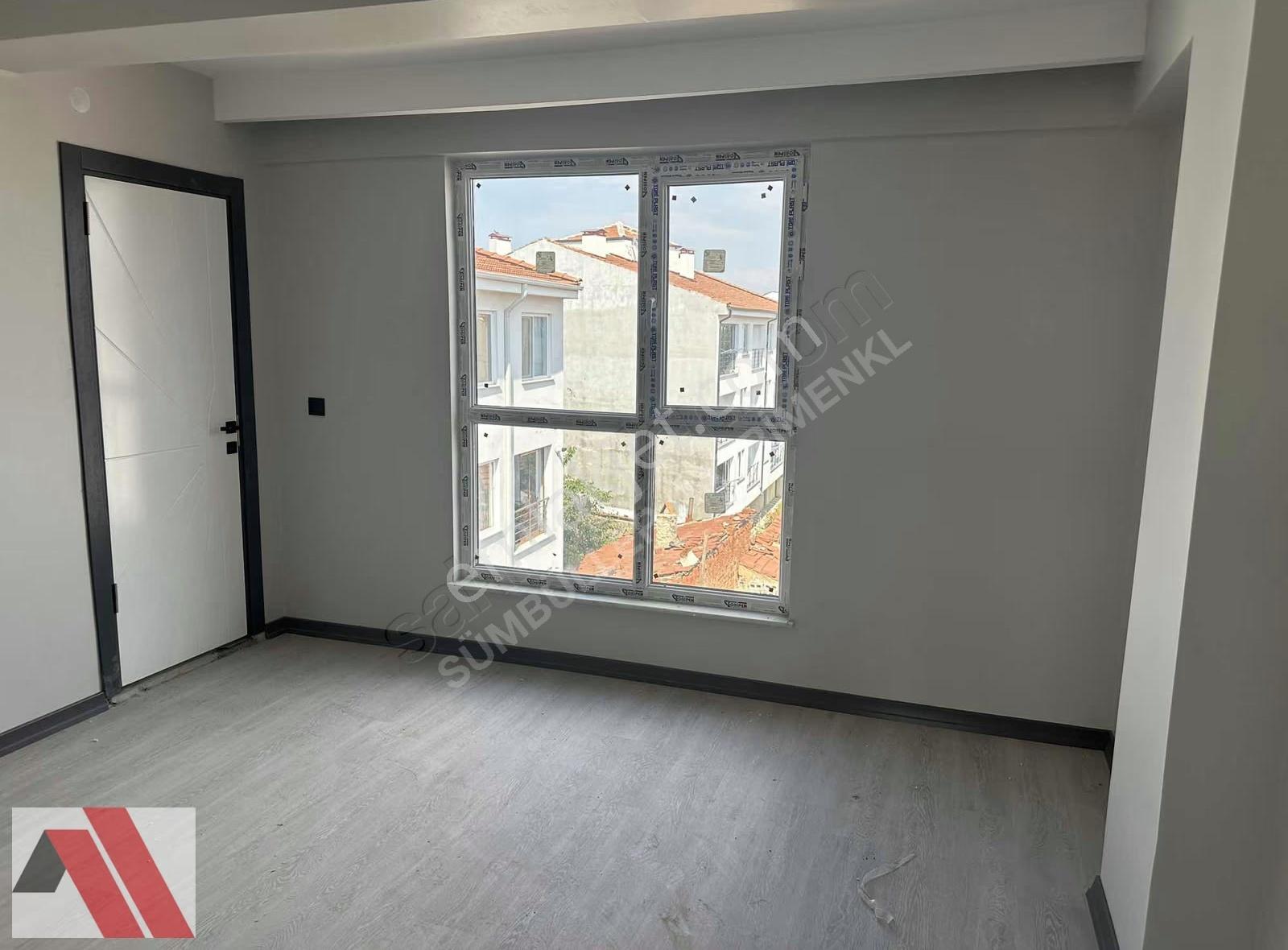 Sümbüller'den Cadde Yakını Z.ısıtma E.banyo 105m2 Geniş 2+1daire - Görsel 11