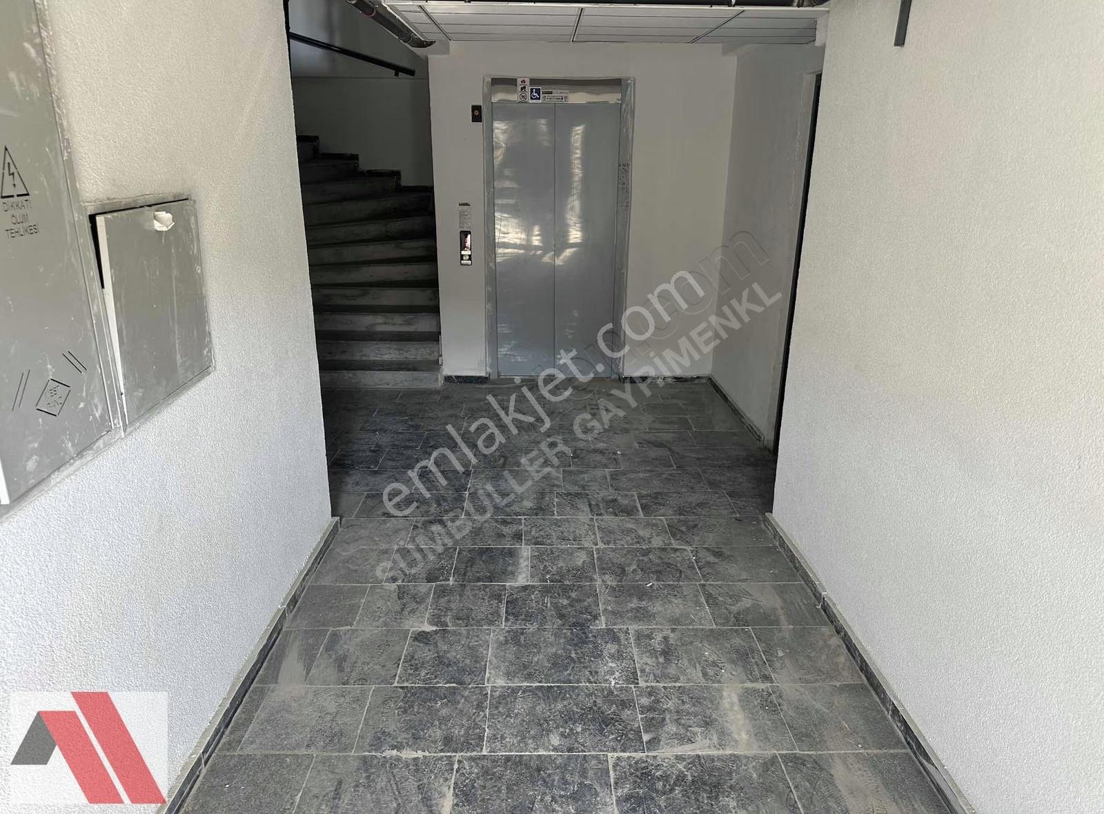 Sümbüller'den Cadde Yakını Z.ısıtma E.banyo 145m2 Geniş 3+1daire - Görsel 3