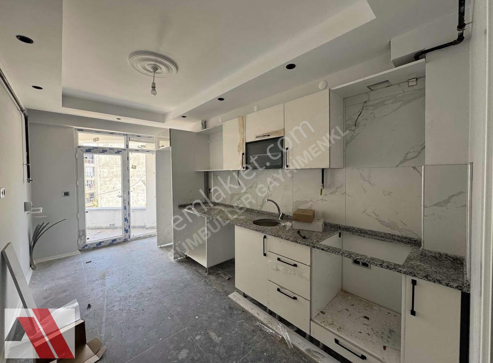Sümbüller'den Bursa Cd Yakını Z.ısıtmalı Çift Balkonlu Şık 2+1
