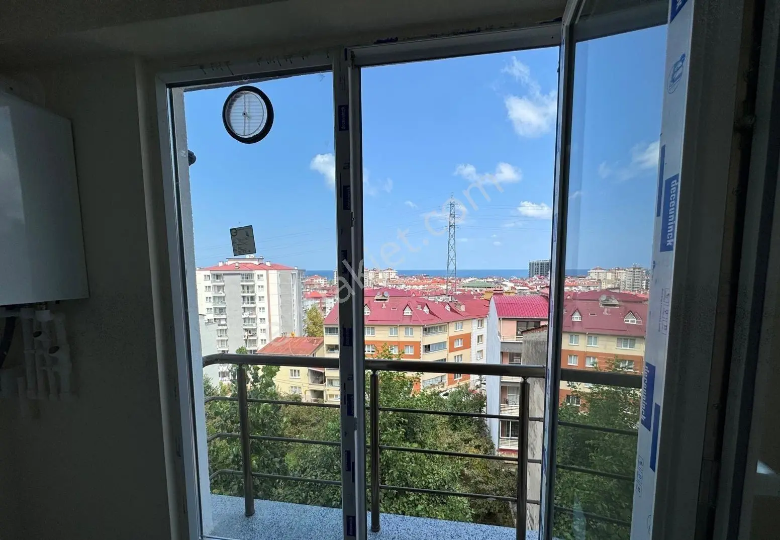 Teyyaredüzü Mahallesi Kiralık 1+1 Eşyalı Deniz Manzaralı Daire - Görsel 2