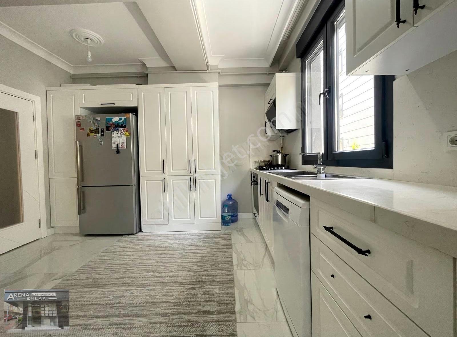 Bahçelievler Merkez Mah. 2 Yıllık Binada 3+1 135m2 Lüx K.otopark - Görsel 9