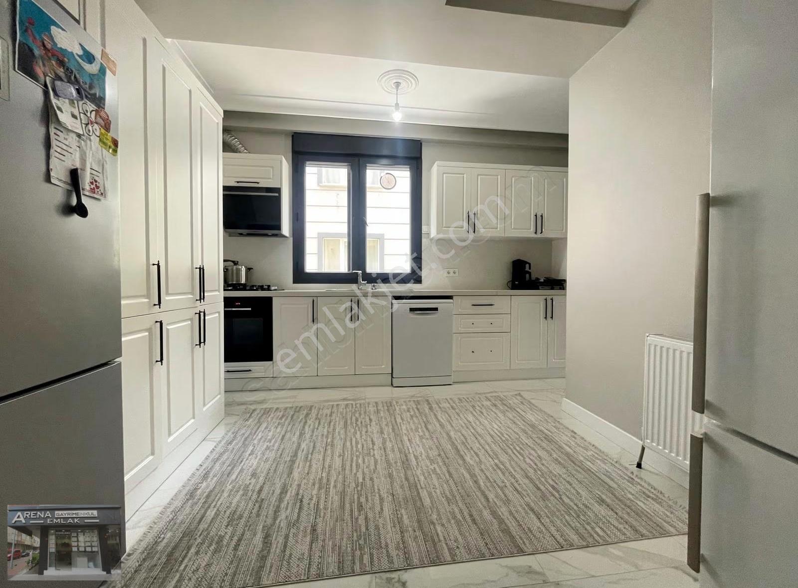Bahçelievler Merkez Mah. 2 Yıllık Binada 3+1 135m2 Lüx K.otopark - Görsel 14