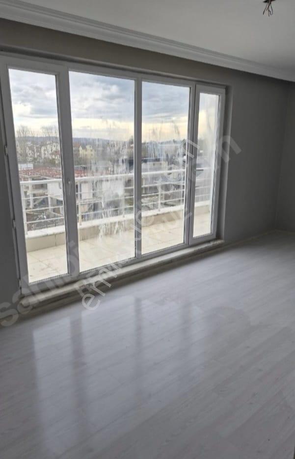Kartepe'de Site İçerisinde Kiralık 2+1 Çatı Dubleks Daire - Görsel 9