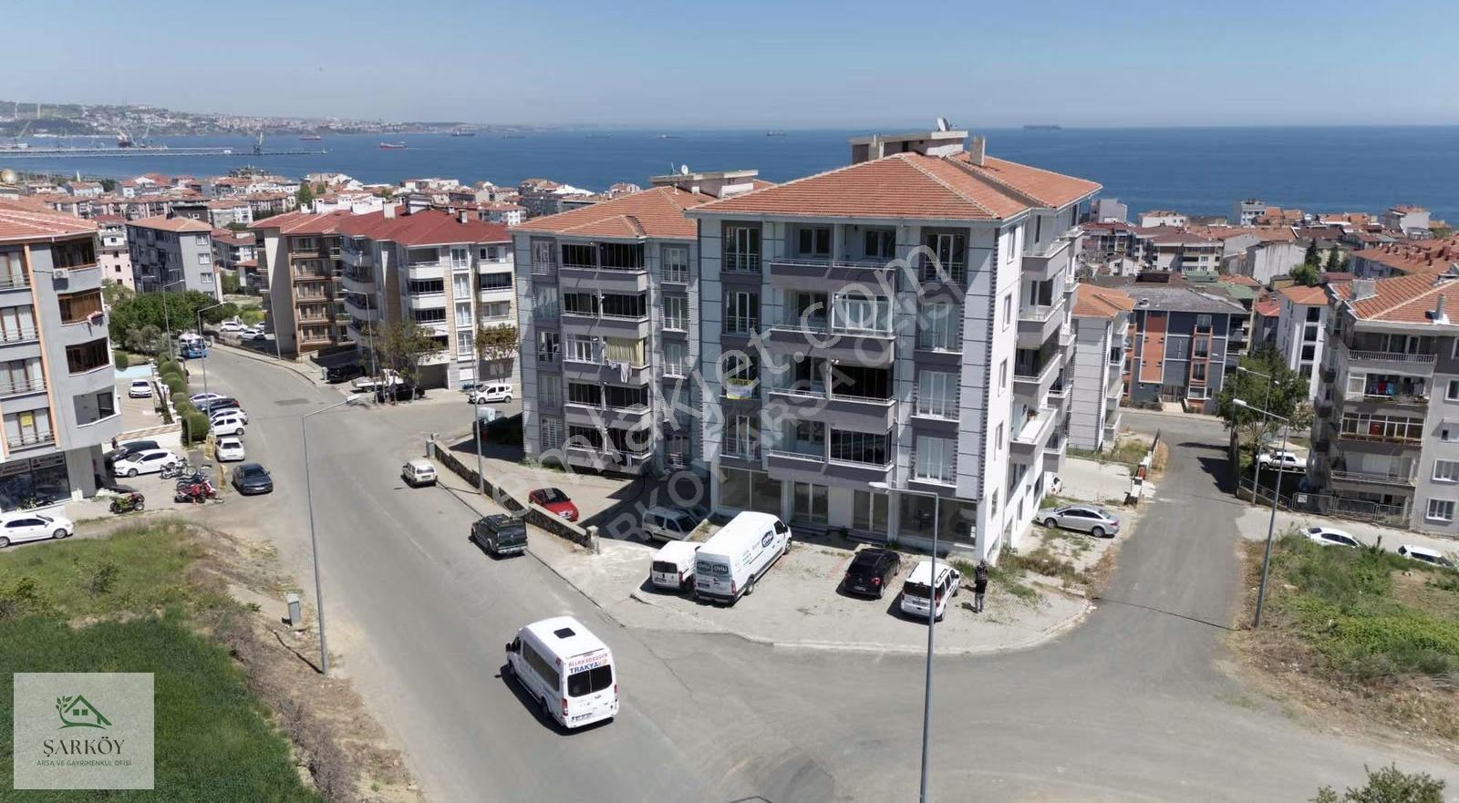 Altınova'da Hiç Oturulmamış 3+1 Fırsat Daire - Görsel 32