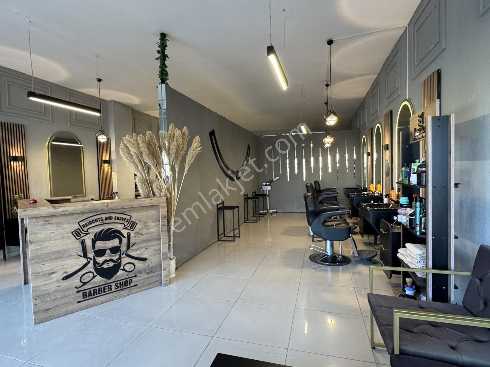 Altıntaş'ta Hazır Müşterili Devren Kiralık Kuaför Salonu - Görsel 4