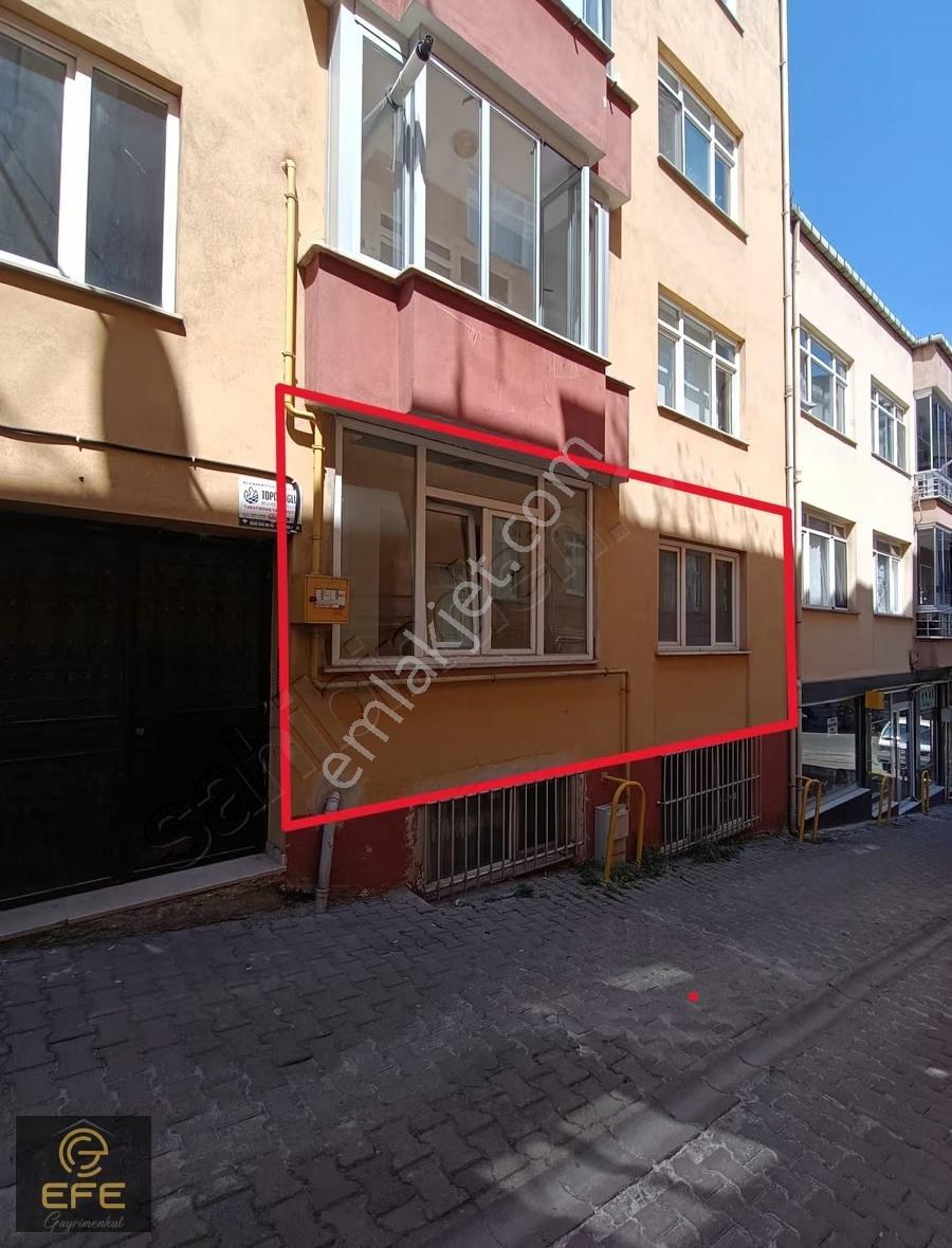 Efe Gayrimenkulden Akçaabat Merkezde Kiralık 3+1 Daire - Görsel 4