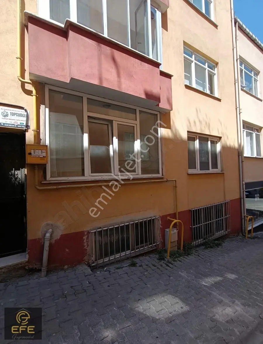 Efe Gayrimenkulden Akçaabat Merkezde Kiralık 3+1 Daire - Görsel 2