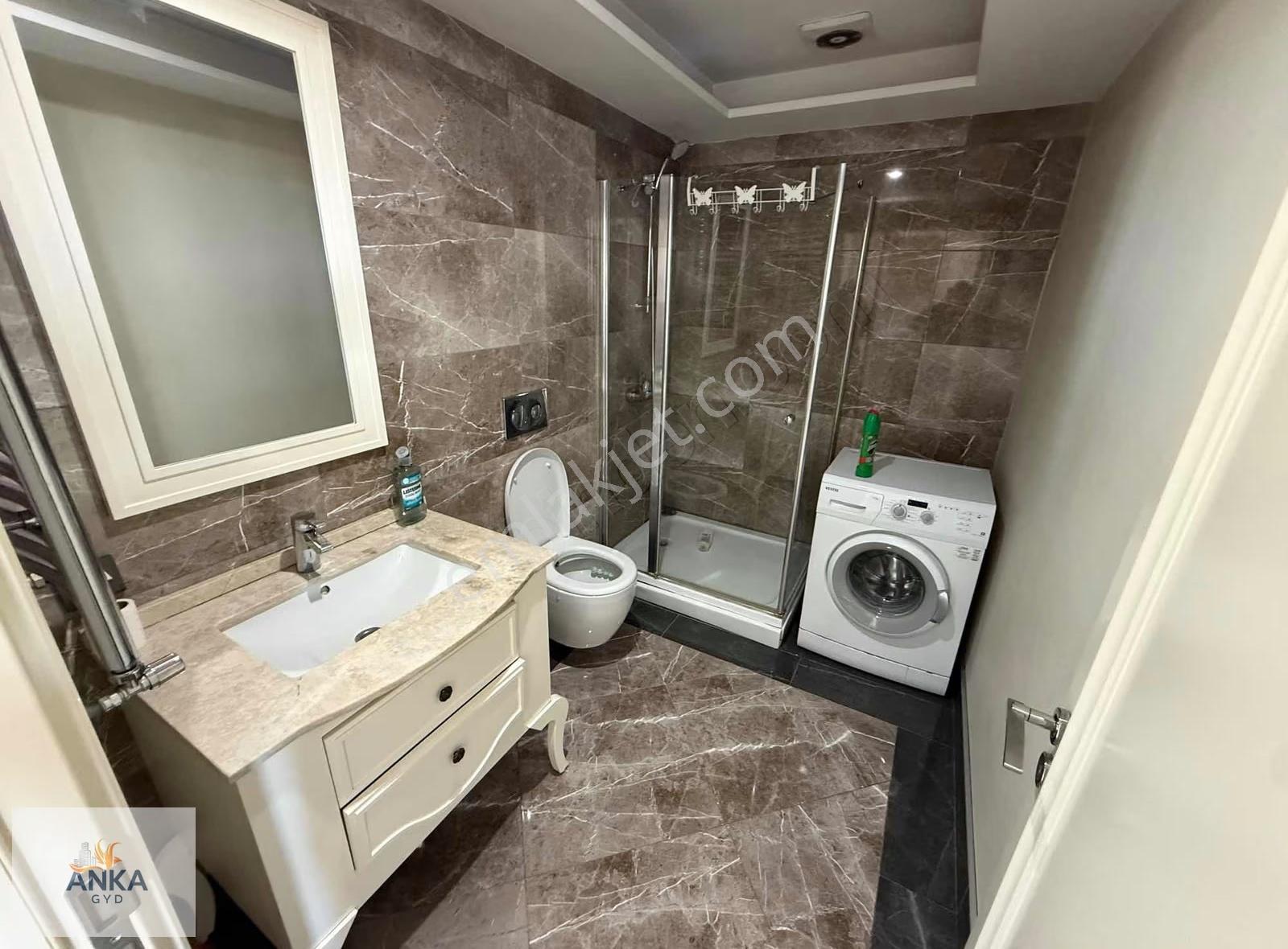 Venezia Da Kare Salon Şehir Mnz Satılık 1+1 Fırsat Daire