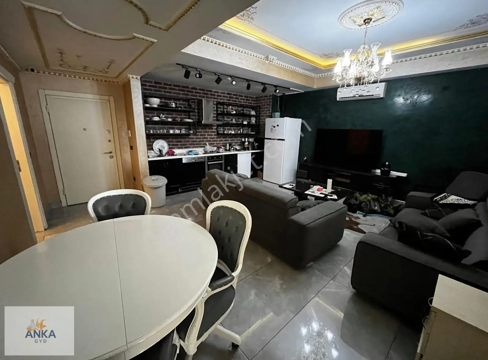 Venezia'da Şehir Mnz İçi Yapılı Boş Kiralık 2+1 Daire - Görsel 2