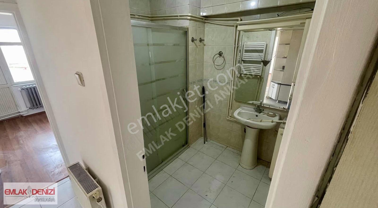 Dikmen Caddesi Üzeri 3. Kat 3+1 Kiralık Daire - Görsel 19
