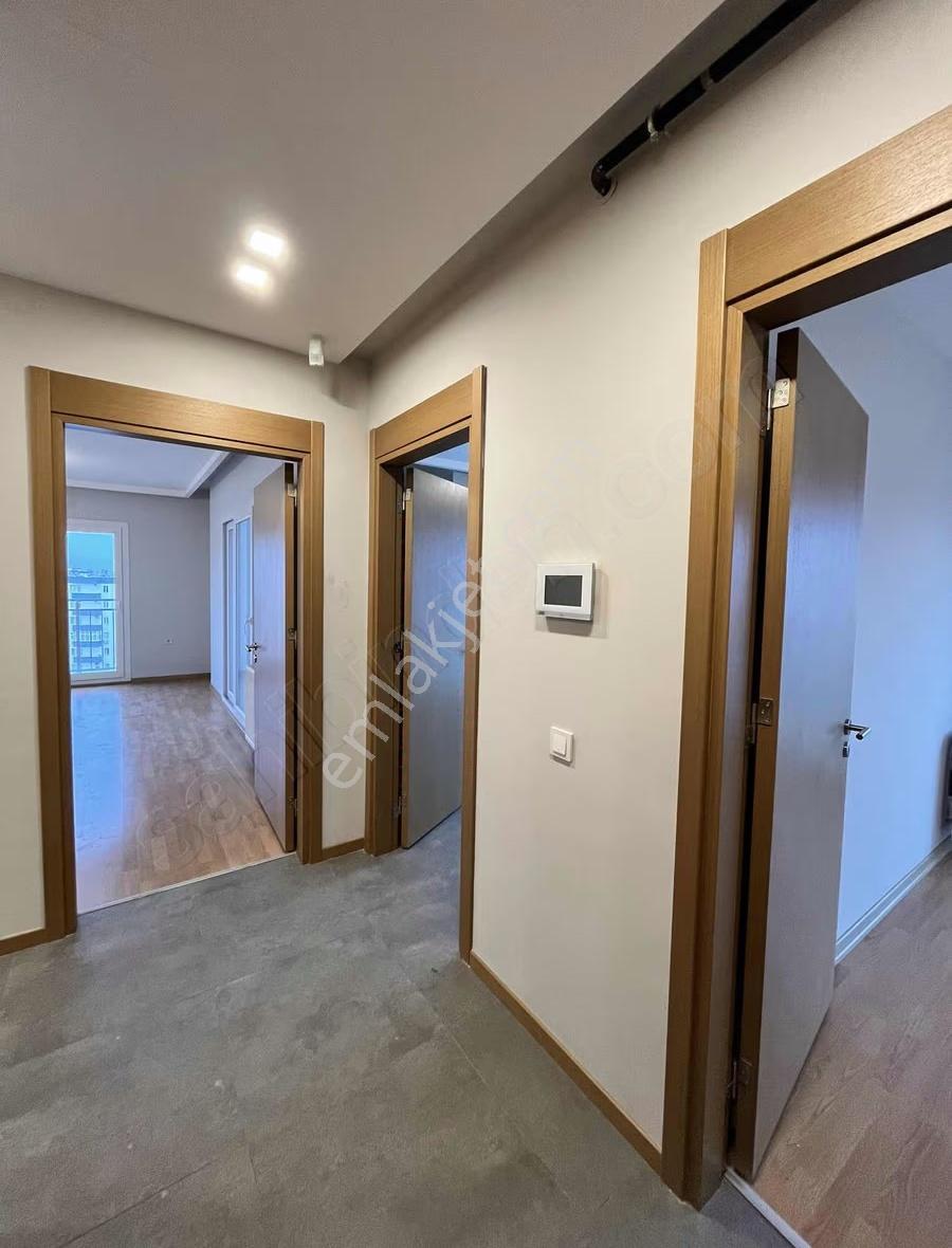 Defada'dan Ömer Bayram Premier Sitesinde Satılık 3+1/2+1daireler