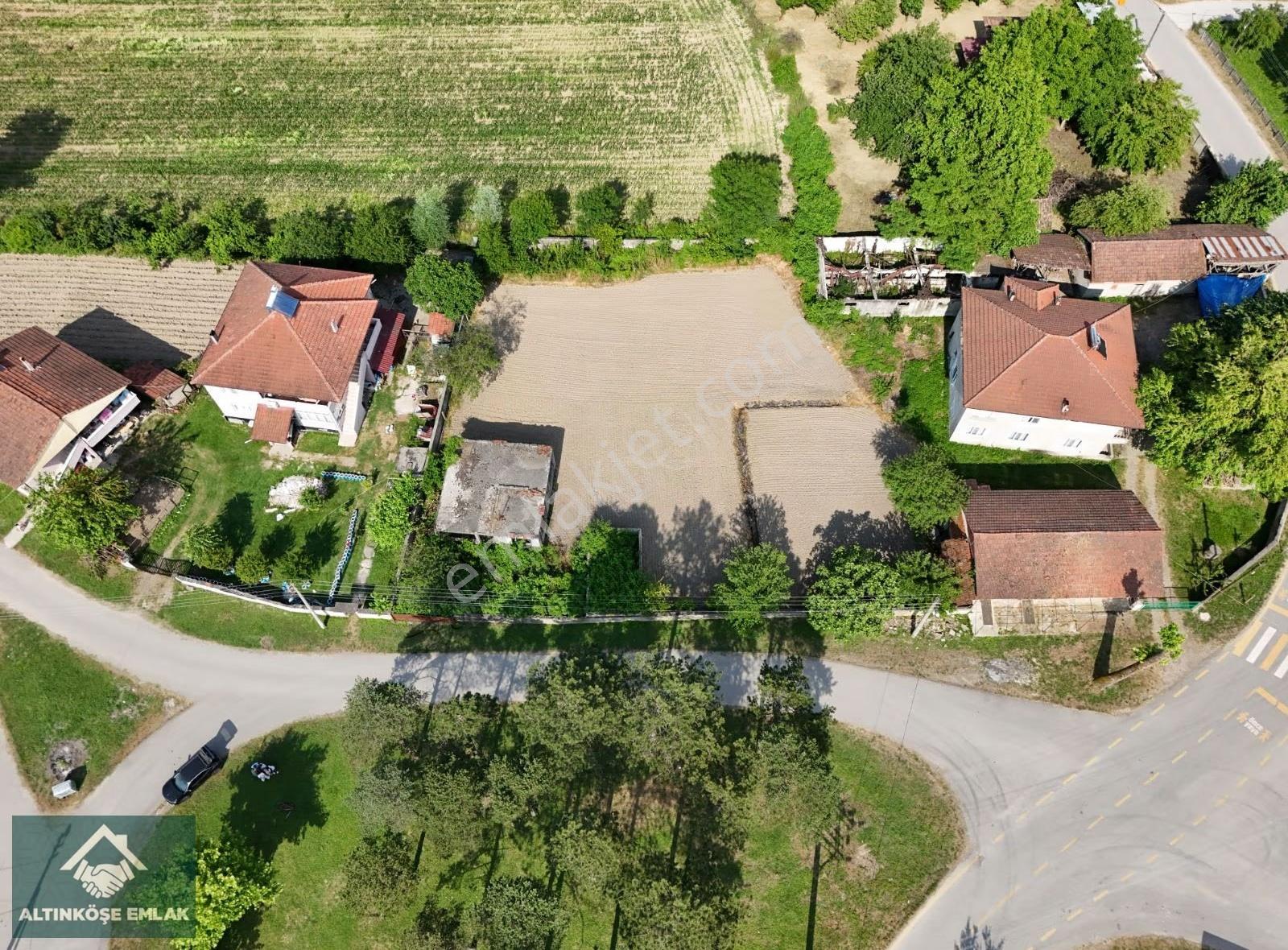 Uzun Çınar'da %40 İmarli, 800m² Satılık Arsa - Görsel 13