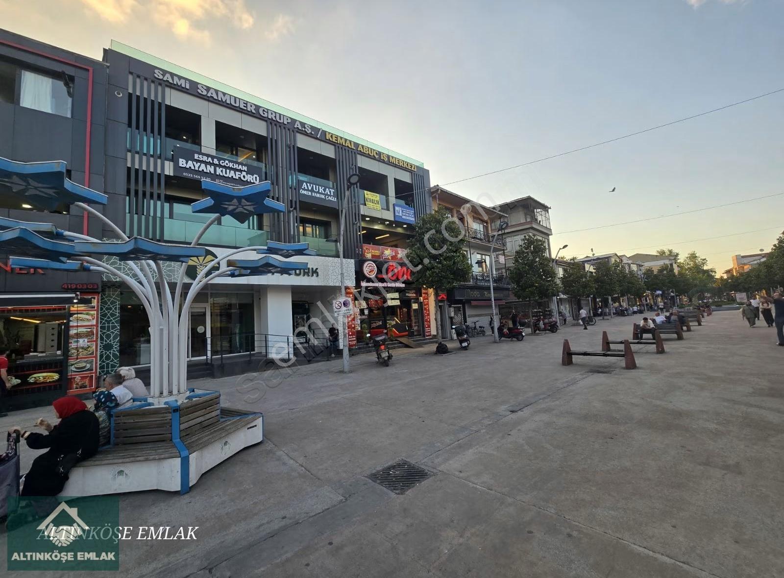 Çarşı Merkezinde Kiralık Tabela Değerli Ofis - Görsel 12