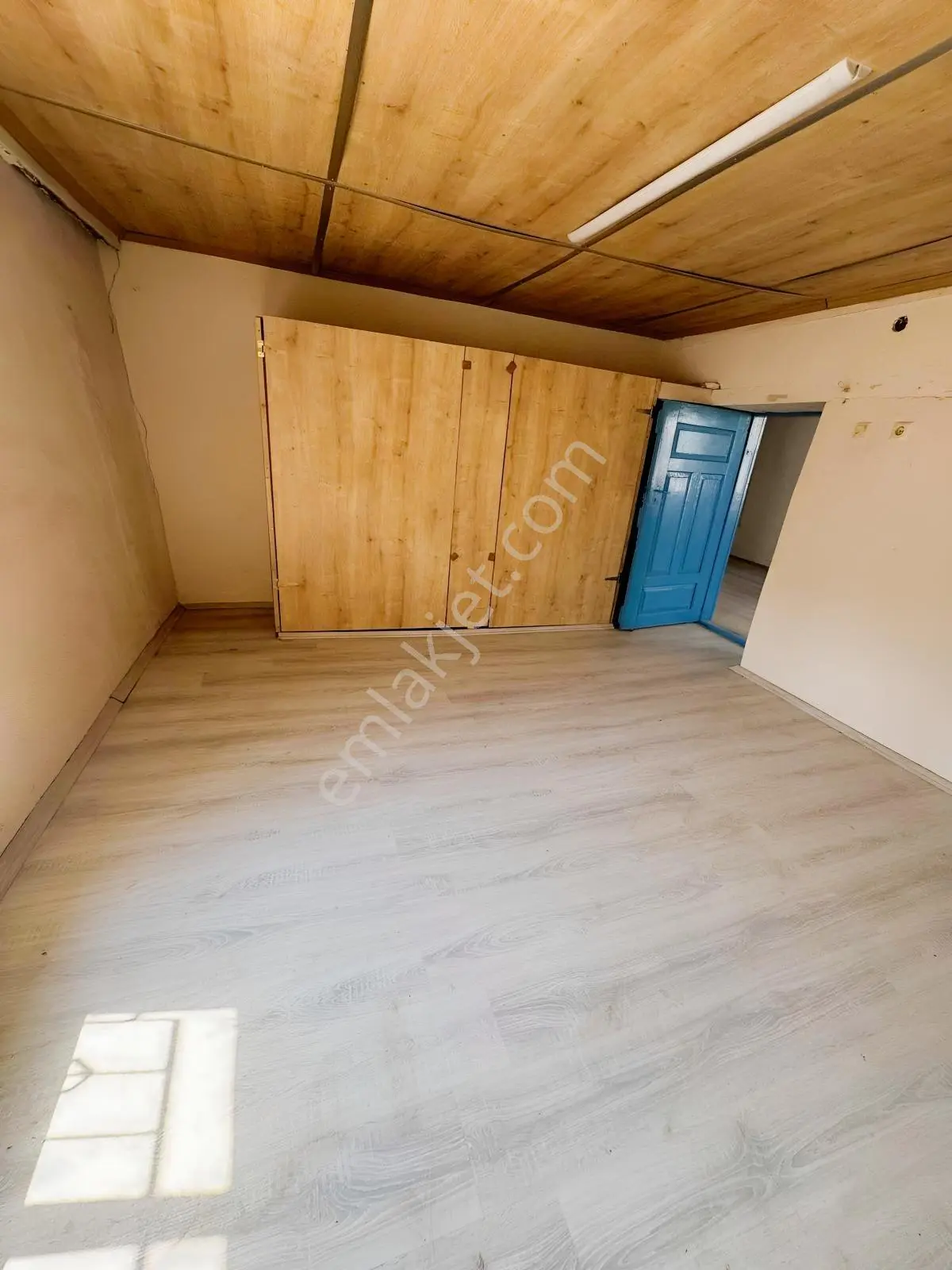 Milas__beçin De İçinde Köy Evi Olan İmarlı Arsa - Görsel 16
