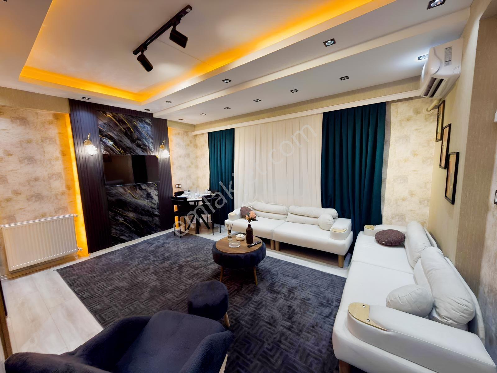 Burhan Kılınç'dan Eşyalı Lüx 1+1 Cadde Üzeri