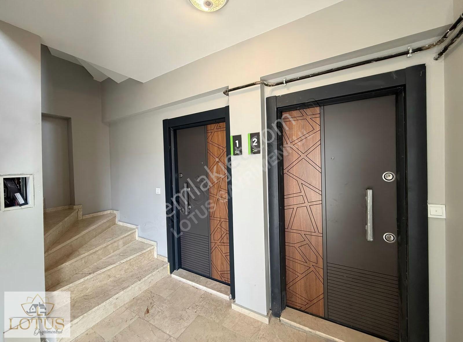 Başiskele Yeşilyurt Merkezi Konum Cadde Üzeri Kiralık 2+1 Daire - Görsel 18