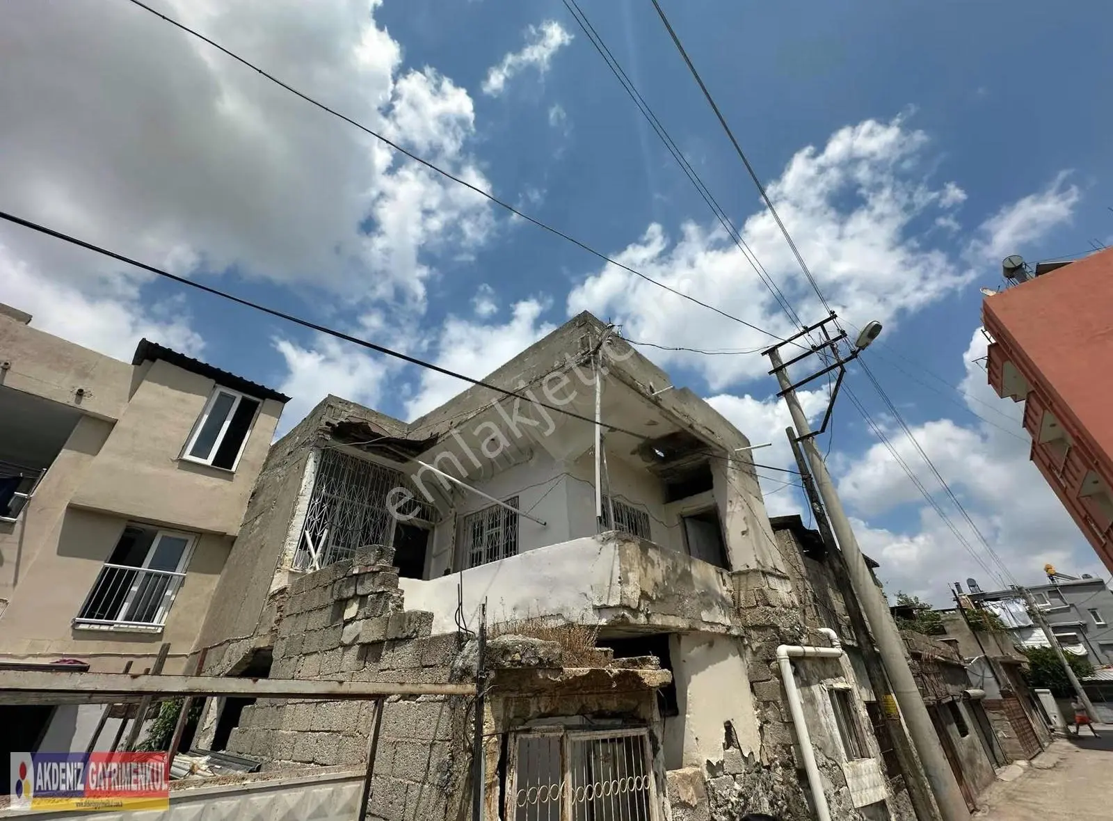 Denizli Piton Döner Civarı 2 Katlı Cazip Müstakil Kelepir Ev