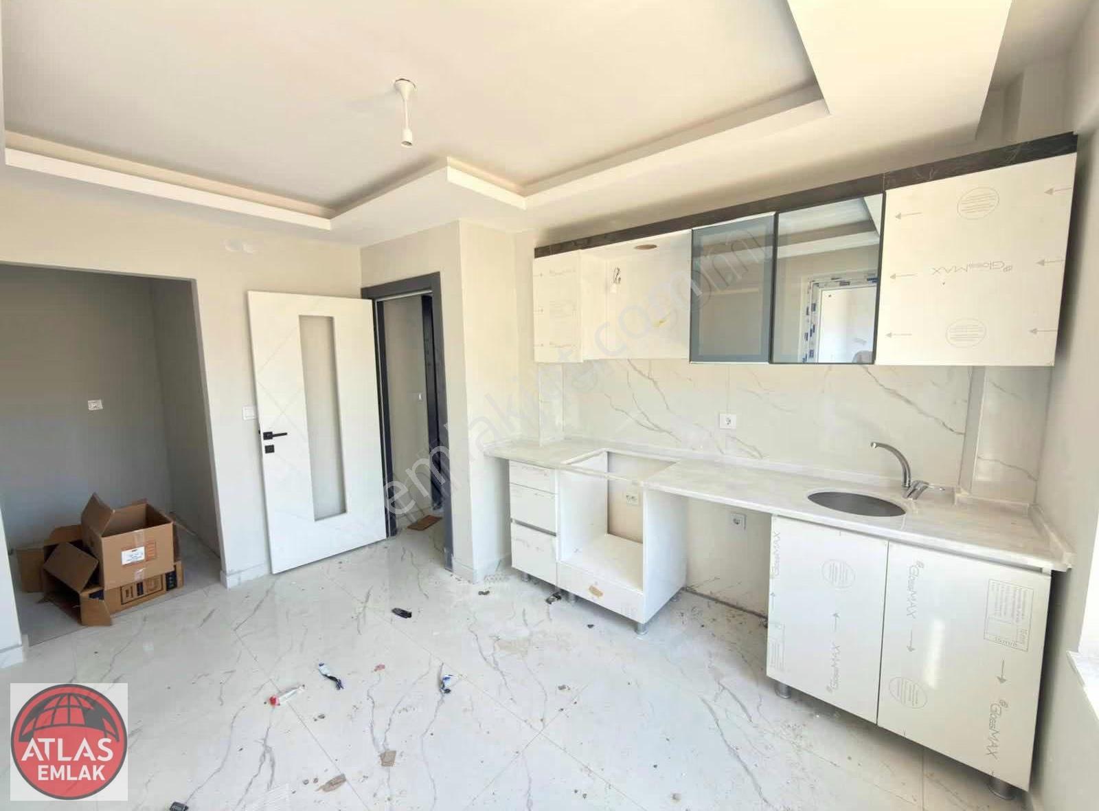 Atlas'tan Sıfıryapı Kilerli Genişbalkon Yüksekira Getirili