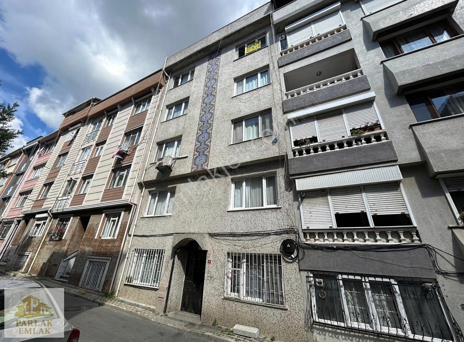 Bağlarbaşnda Genç Binada 4+1 140m2 Deniz Manzaralı Dubleks Daire
