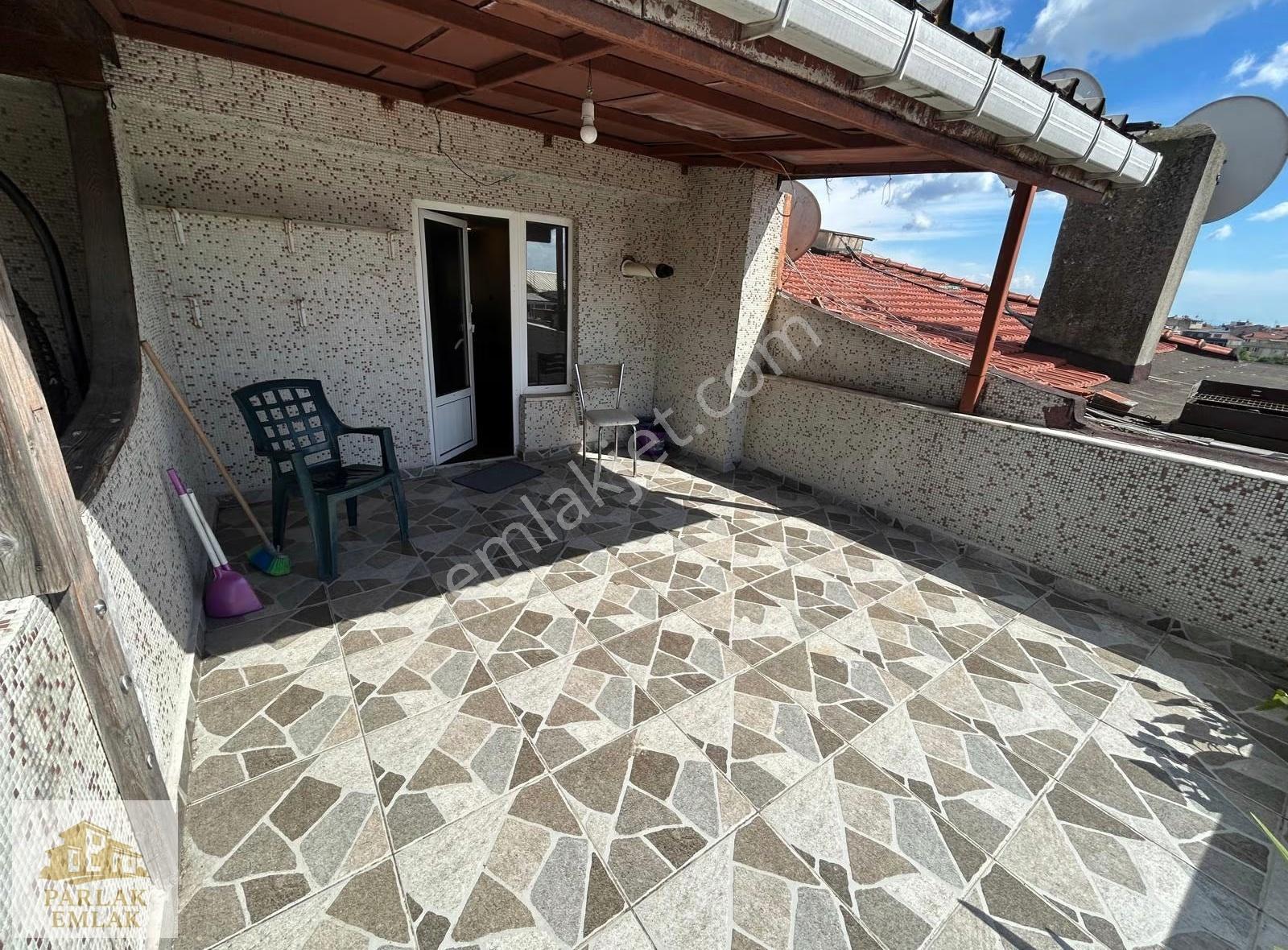 Bağlarbaşnda Genç Binada 4+1 140m2 Deniz Manzaralı Dubleks Daire - Görsel 7