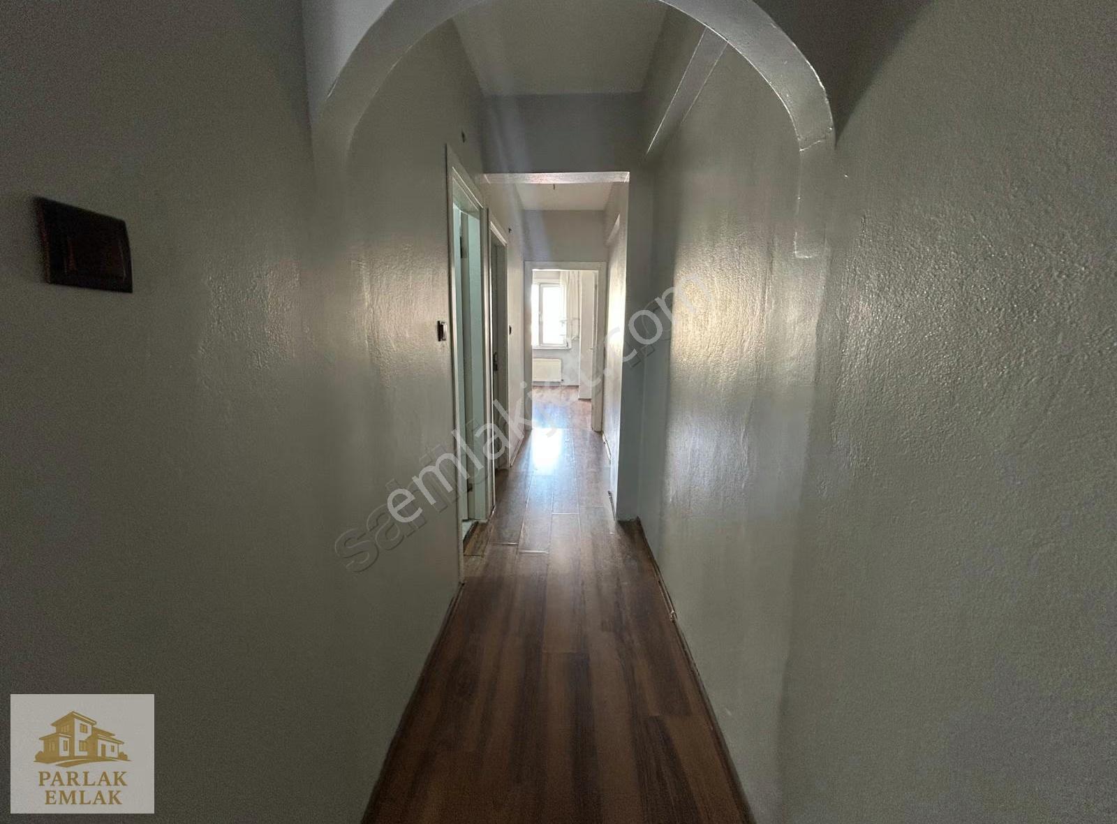 Bağlarbaşnda Genç Binada 4+1 140m2 Deniz Manzaralı Dubleks Daire - Görsel 23