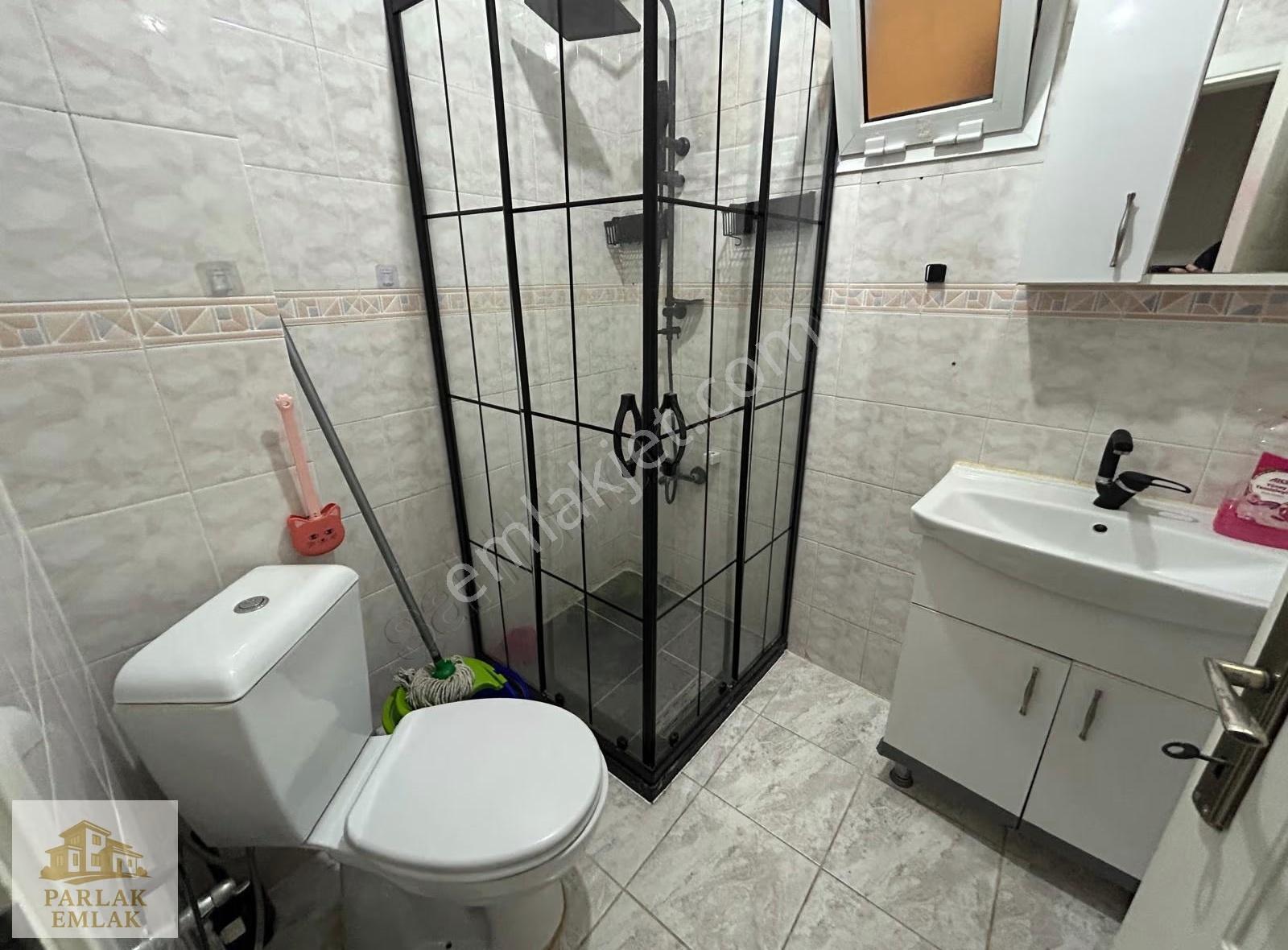 Bağlarbaşnda Genç Binada 4+1 140m2 Deniz Manzaralı Dubleks Daire - Görsel 3