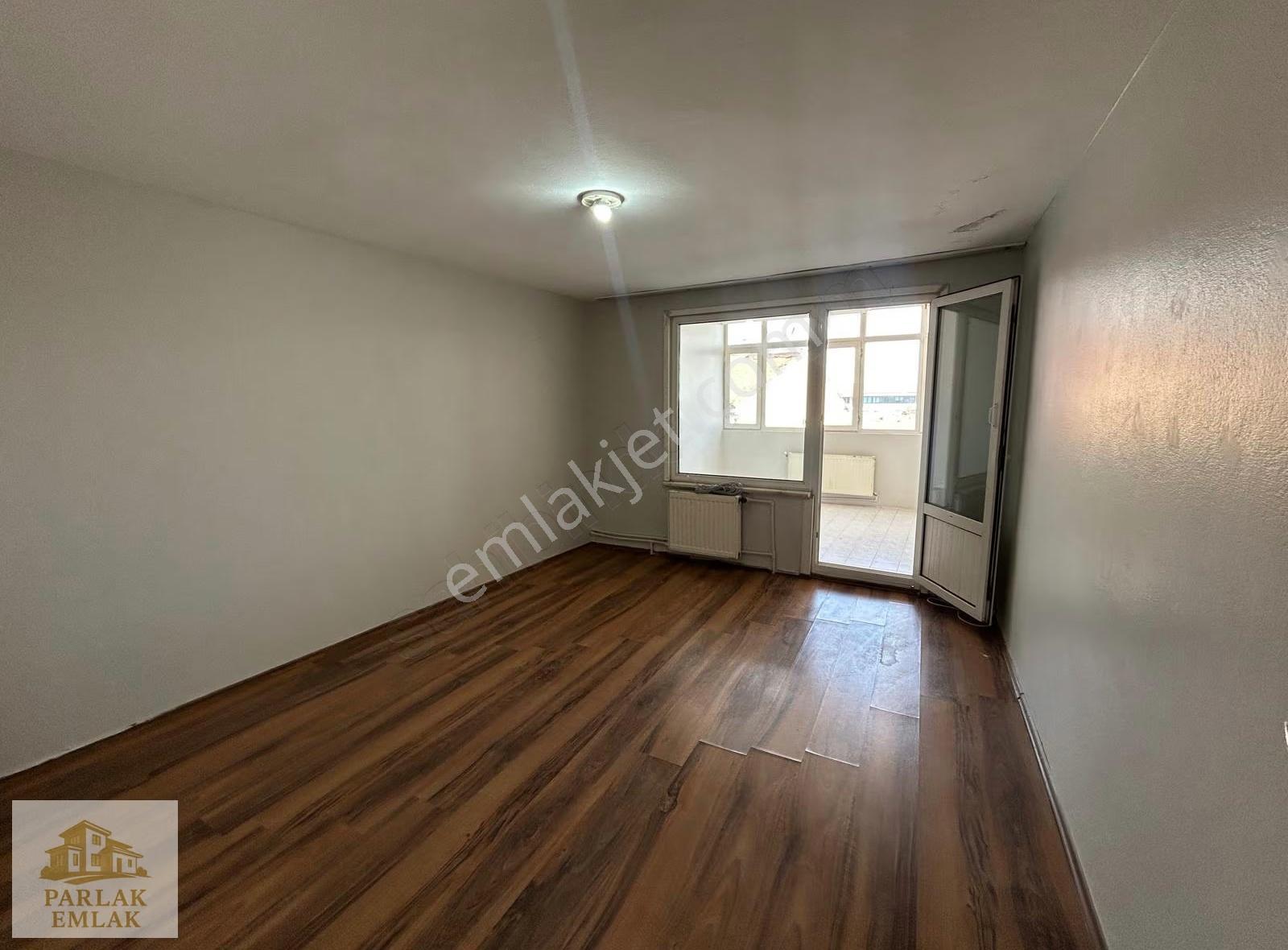 Bağlarbaşnda Genç Binada 4+1 140m2 Deniz Manzaralı Dubleks Daire - Görsel 18