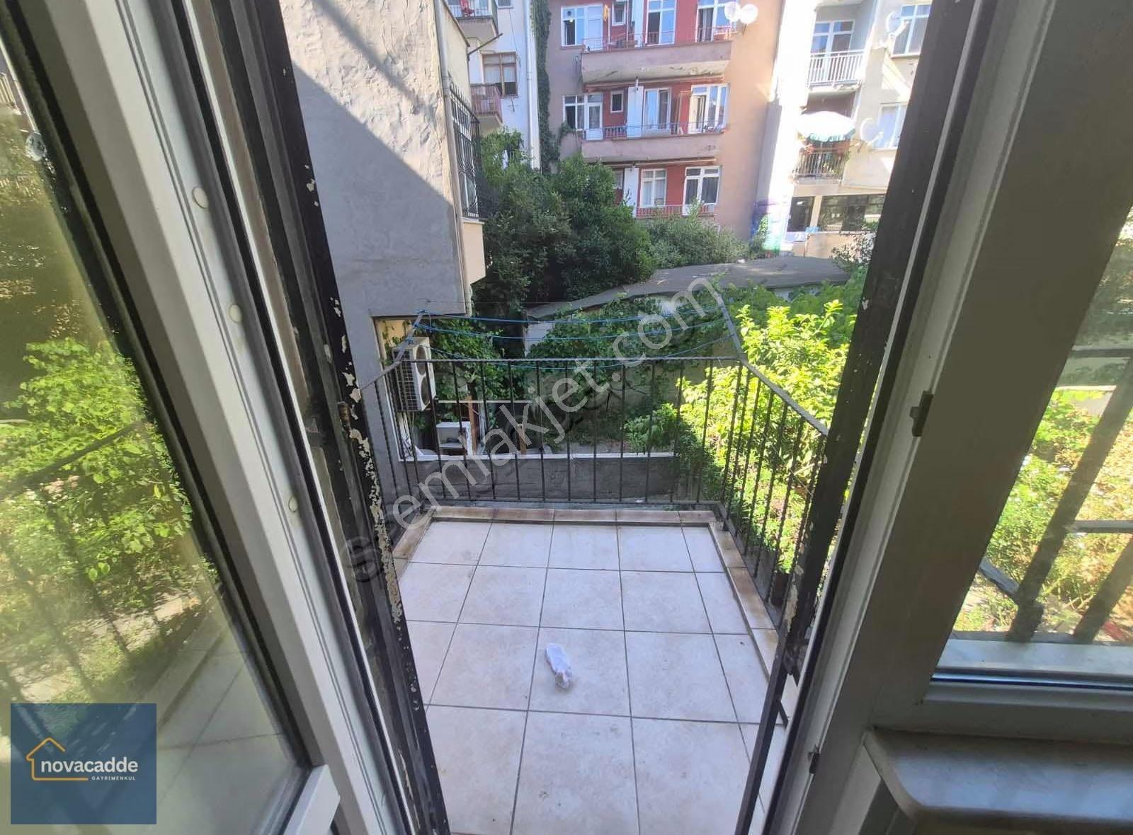 Kadıköy Yeldeğirmeni'nde, Balkonlu 2+1 Satılık Fırsat Daire - Görsel 11