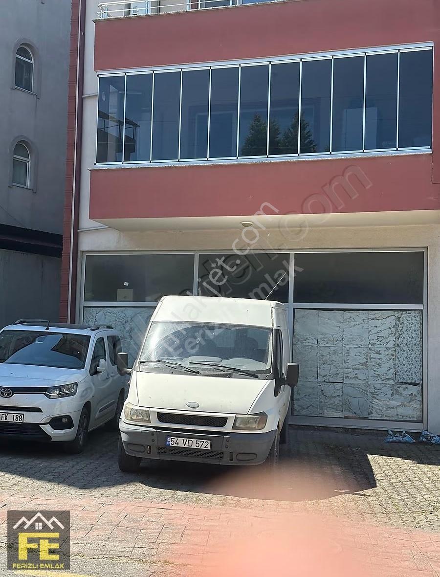 Ferizli Merkezde İşlek Cadde Üzeri Kiracılı Satılık Dükkan - Görsel 2