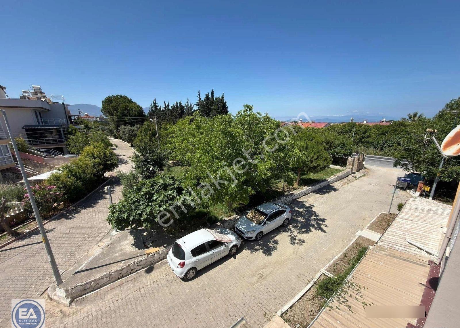Kuşadası'nda Acil Denize Yakın Eşyalı 3+1 Ferah Satılık - Görsel 14