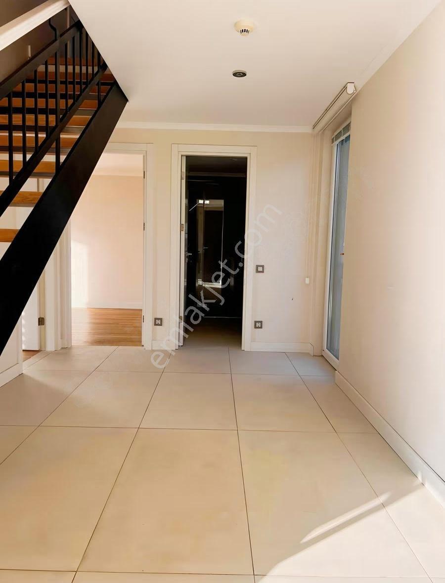 Zekeriyaköy Kent Optimum Sitesi 3+1 Müstakil Çatı Dubleks Daire - Görsel 17