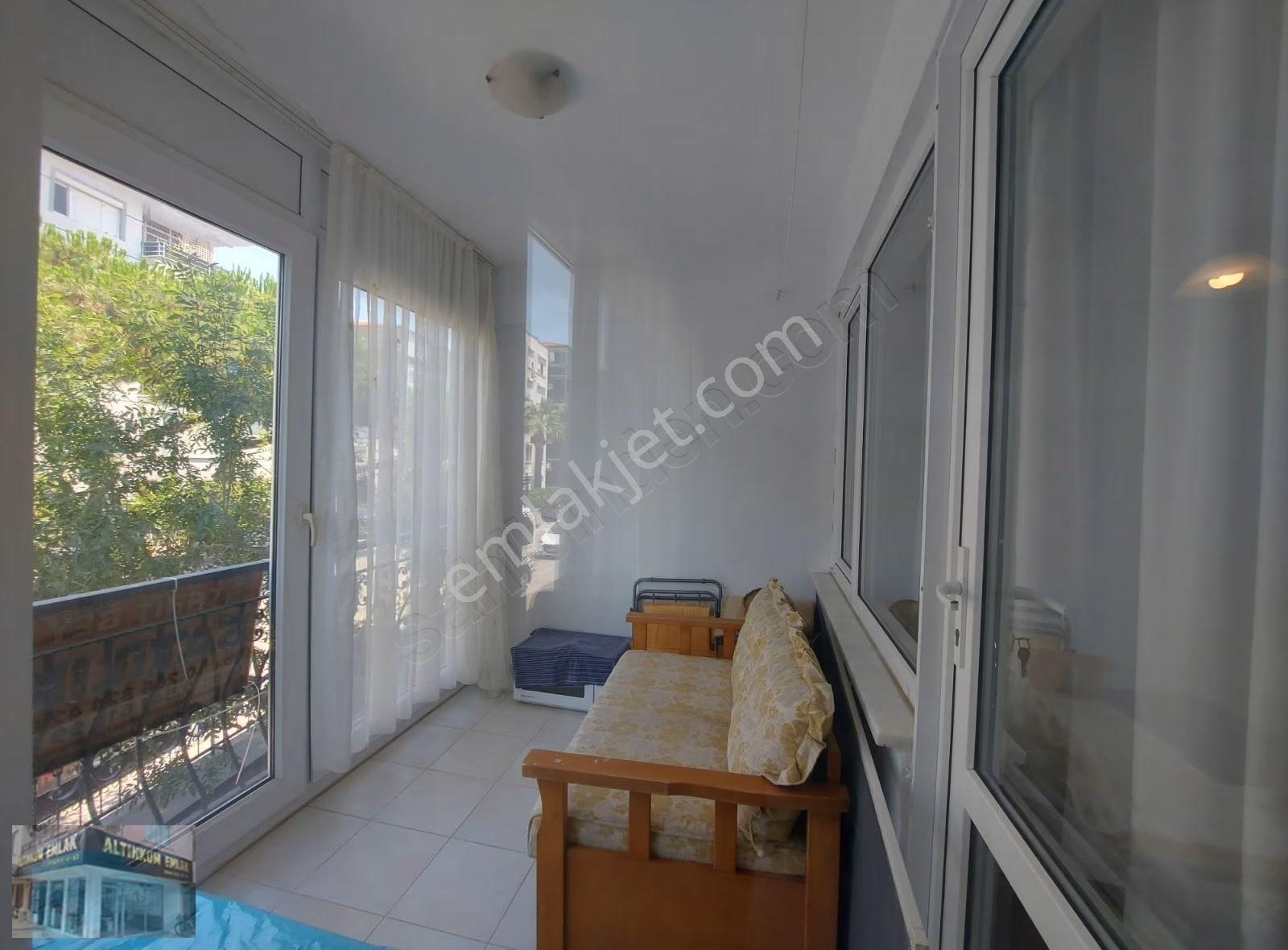 Sarımsaklı'da Merkezde Plaja 100m 2+1 Satılık Daire - Görsel 9